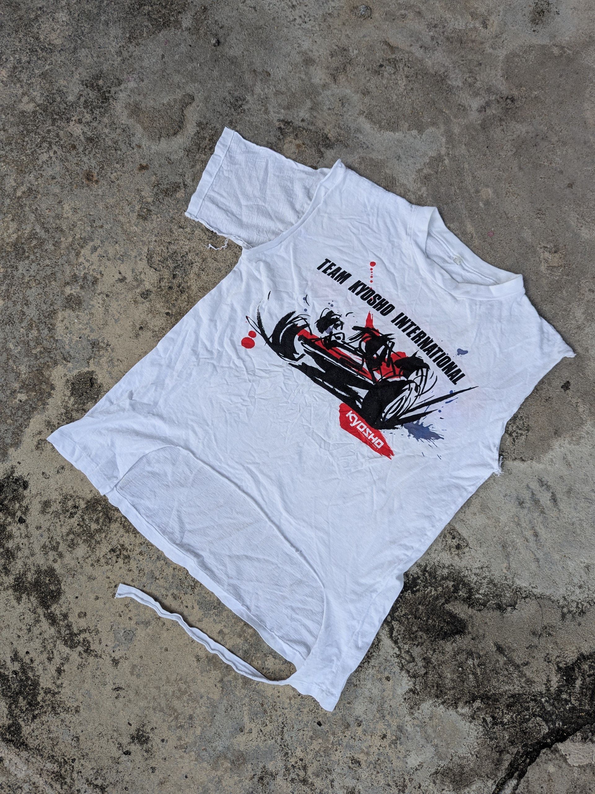Japanese Brand 🇯🇵 Vintage 1990s Kyosho Japanese Harajuku Tee Distressed Size US S / EU 44-46 / 1 - 2 Thumbnail