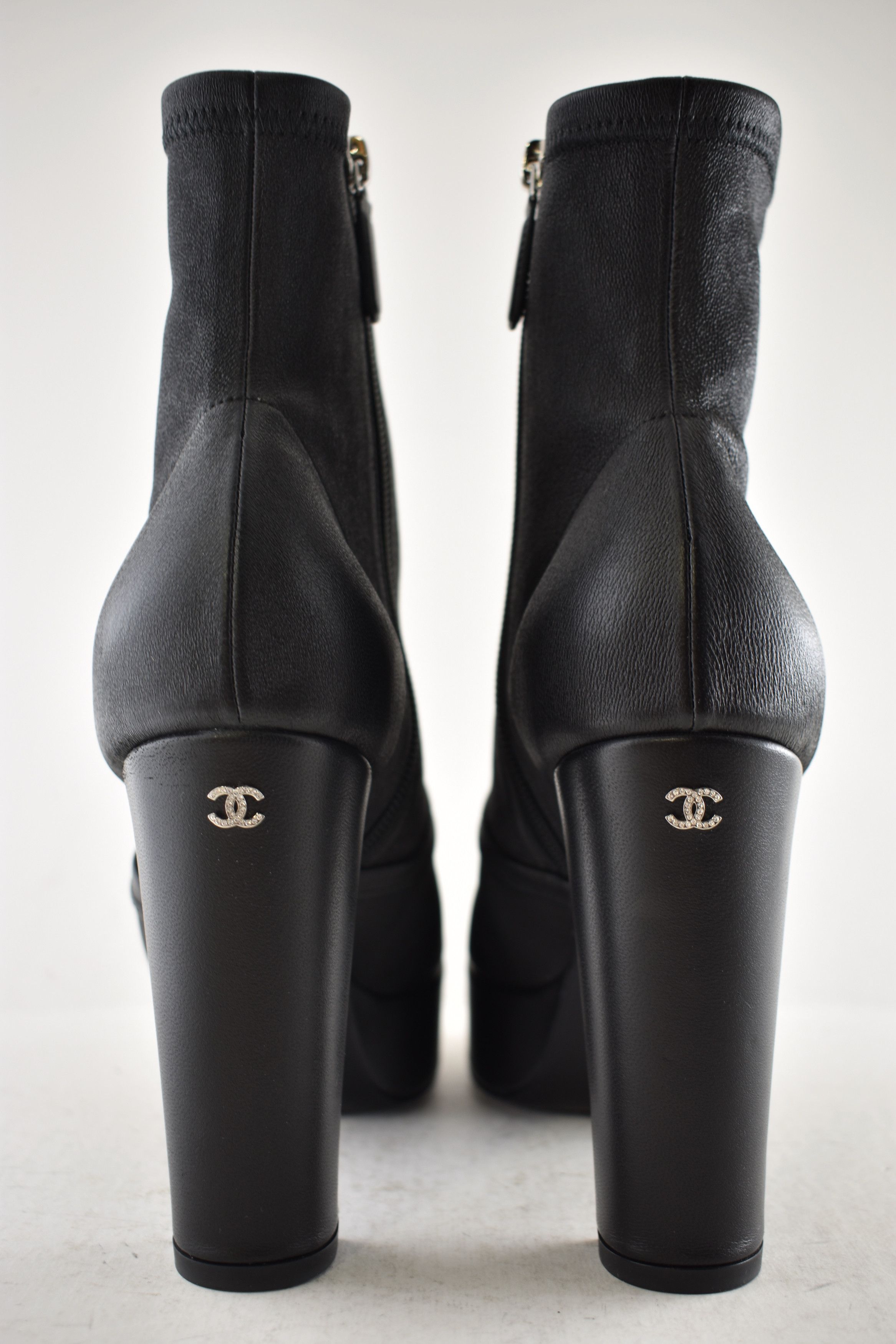 Chanel Chanel 24K Black Short Ankle Platform Block Heel Bootie 39.5 Size US 9.5 / IT 39.5 - 14 Thumbnail