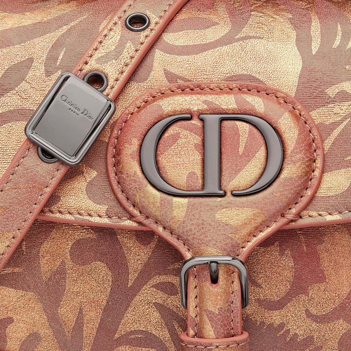 Dior o1bcso1str1124 Size: OS / East-West Bag in Metallic Pink Size ONE SIZE - 6 Thumbnail