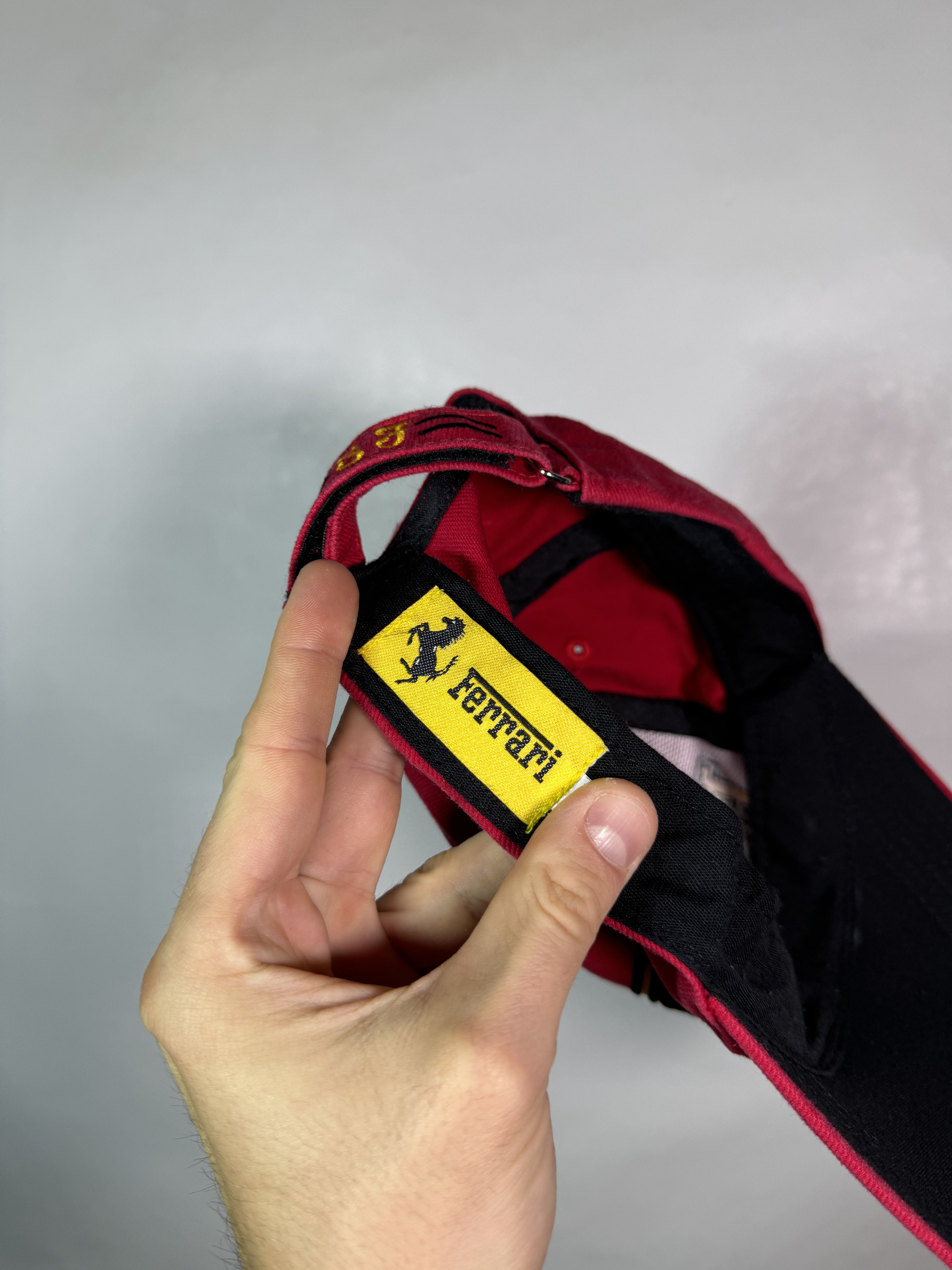 Ferrari × Vintage Vintage Ferrari Cap Retro F1 Racing Team Formula Automobile Size ONE SIZE - 4 Thumbnail