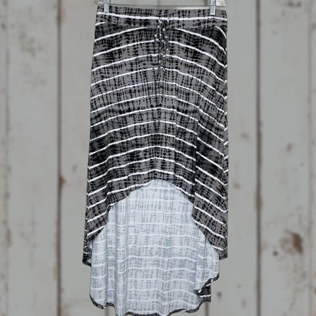 Torrid Torrid Skirt Casual Knee Length Elastic Drawstring High Low Tie Dye Gray Black White Multicolor 0 Plus Women Womens Size 25" / US 0 / IT 36 - 1 Thumbnail