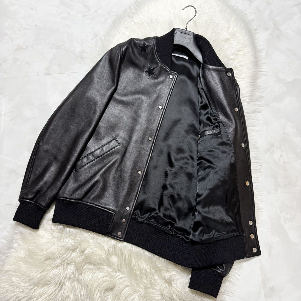 Givenchy Givenchy round star leather bomber jacket 50 Black Size US M / EU 48-50 / 2 - 5 Thumbnail