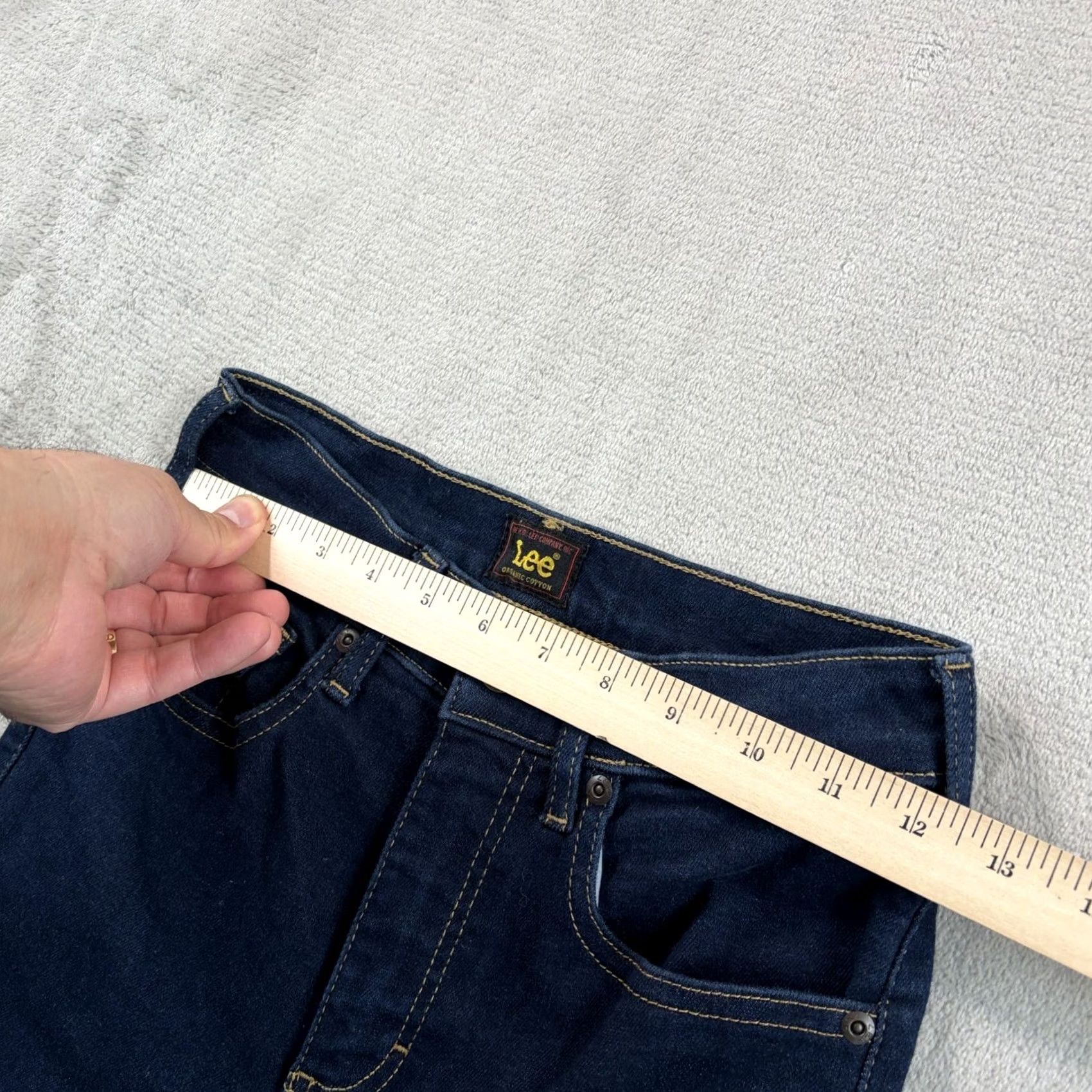 Wrangler VINTAGE? No — Wrangler ForeverFit Trumpet Flare Jeans Women Small 24x33 Medium Wash Size 28" / US 6 / IT 42 - 6 Thumbnail
