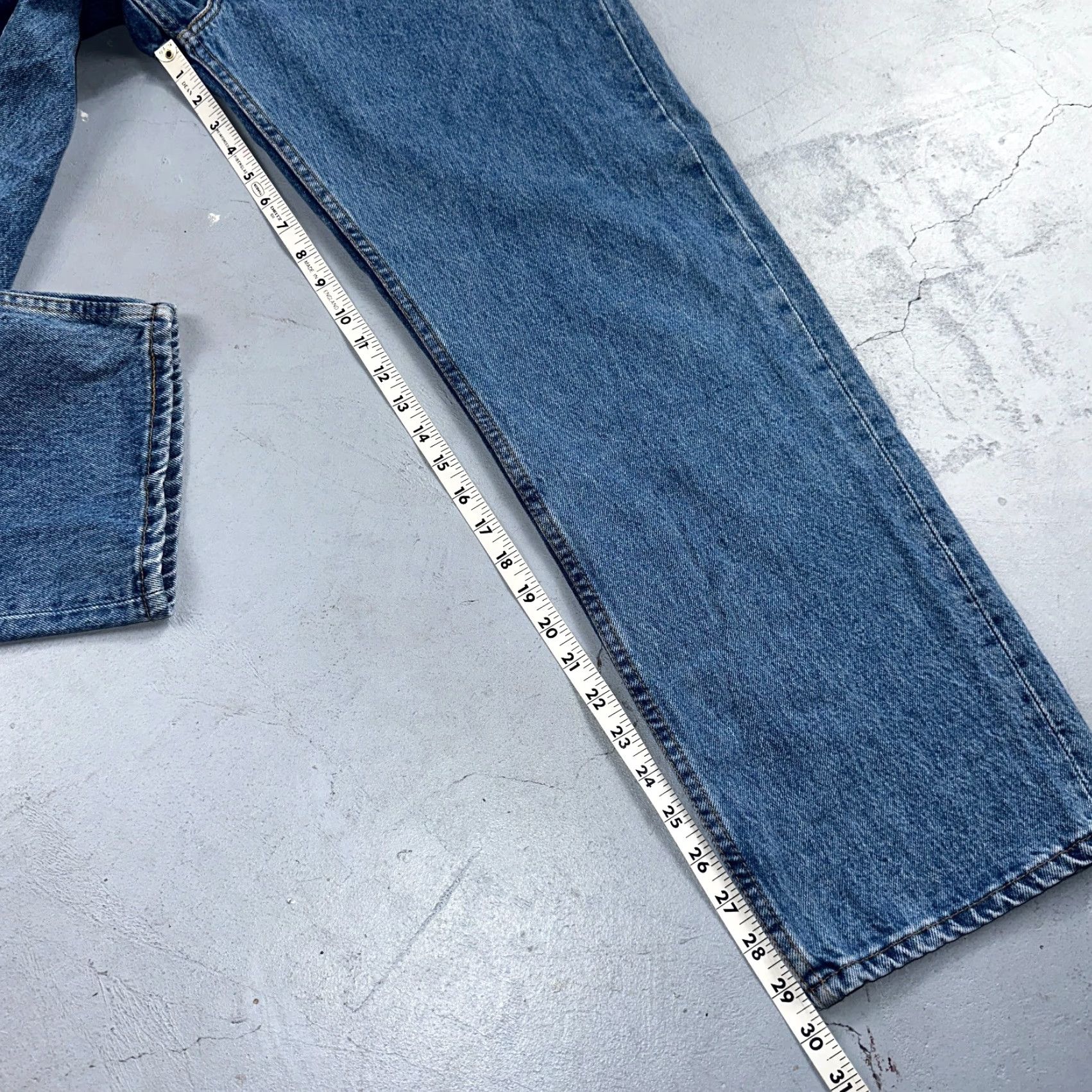 Levi's VINTAGE Levi's 501 Jeans Men Adult Regular Fit Straight Leg 90s USA Blue Medium Wash 38x30 Size US 38 / EU 54 - 5 Thumbnail