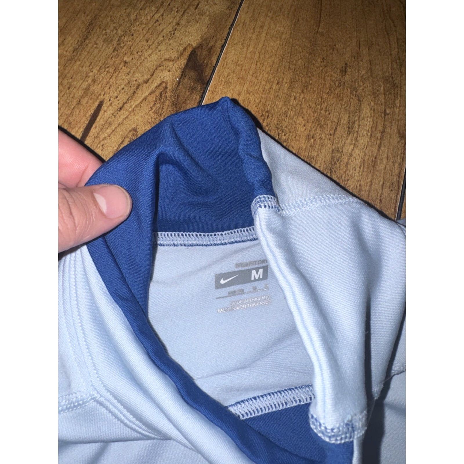 Nike VINTAGE Nike Dri fit Turtle Neck Long Sleeve Shirt Blue M Womens Size M / US 6-8 / IT 42-44 - 4 Thumbnail