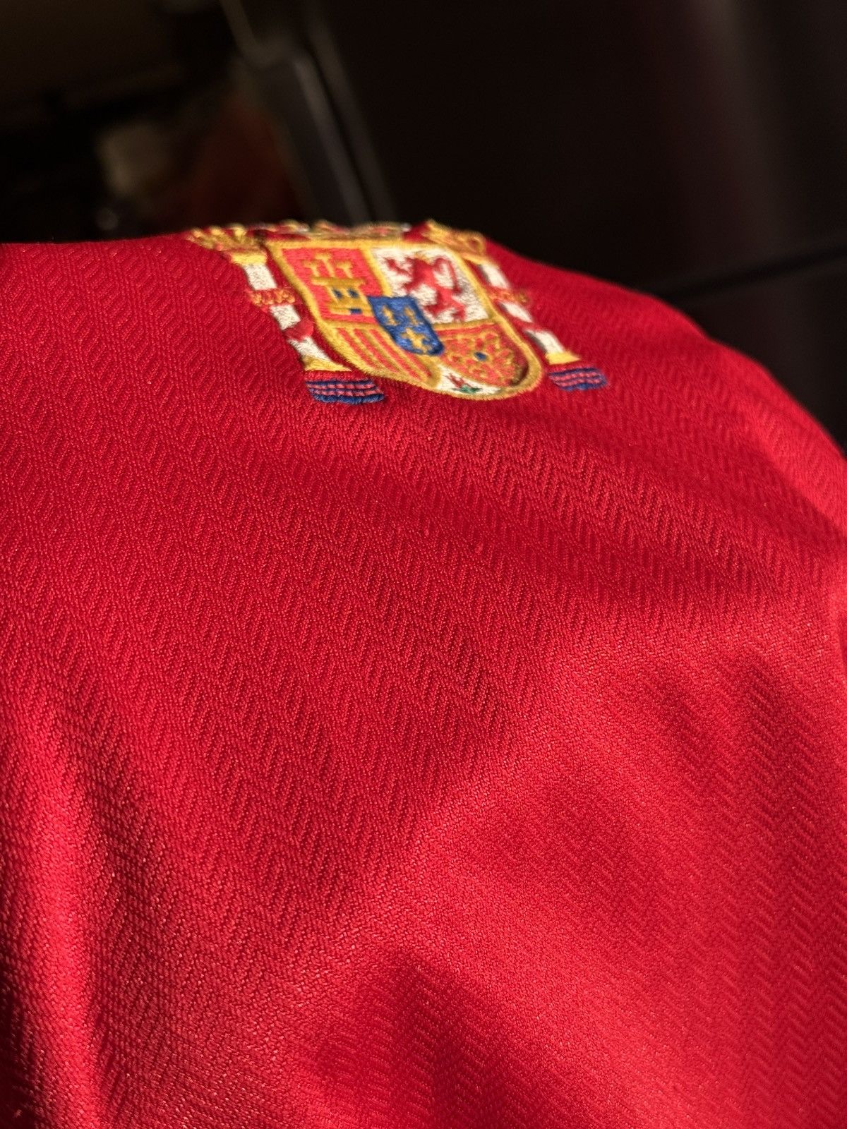 Band Tees 1998-99 Spain Adidas Vintage Home Soccer T Shirt Jersey Size US XL / EU 56 / 4 - 12 Thumbnail