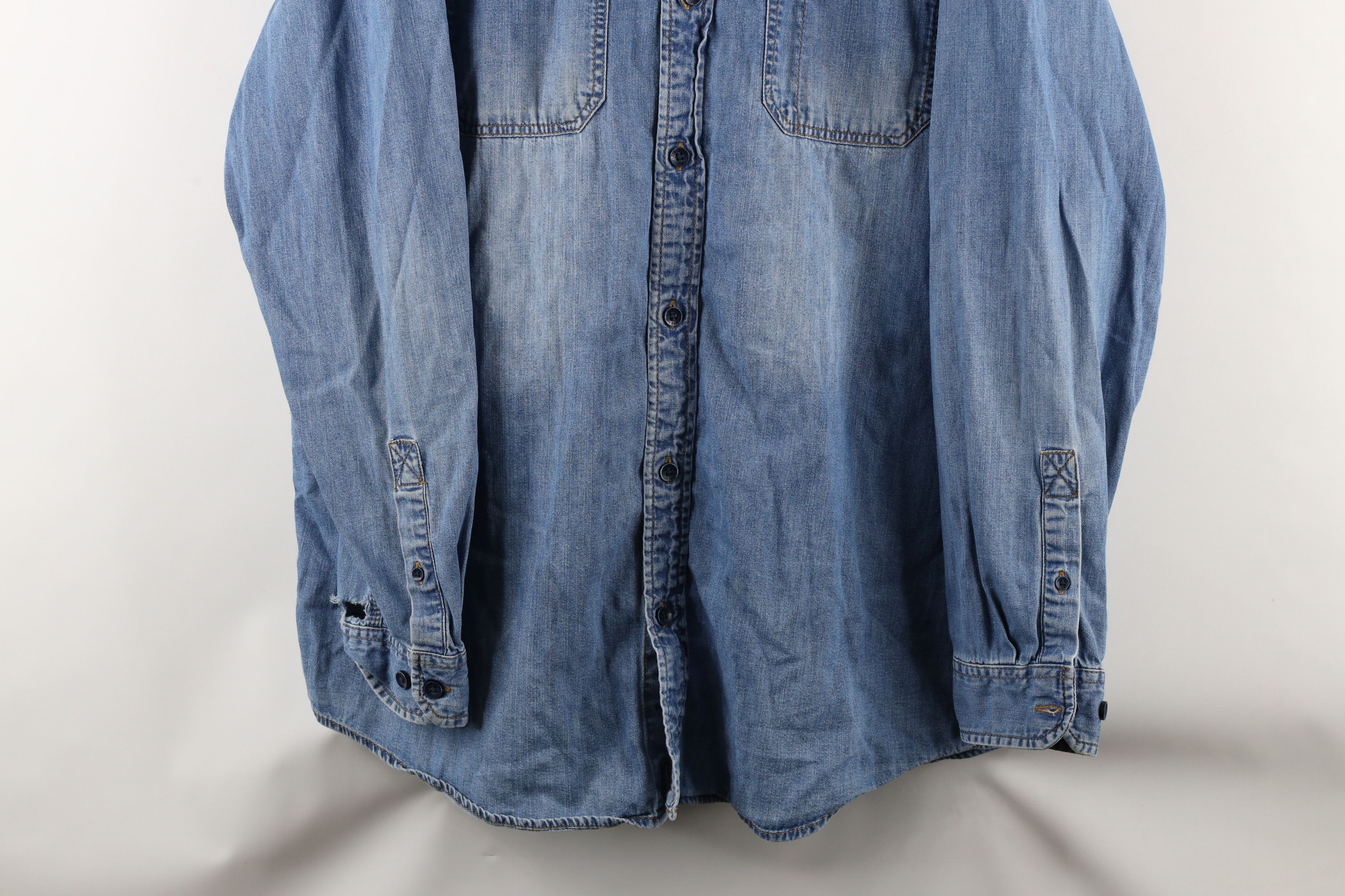 L.L. Bean × Vintage Vintage LL Bean Double Pocket Denim Jean Button Shirt Blue Size US XL / EU 56 / 4 - 3 Thumbnail
