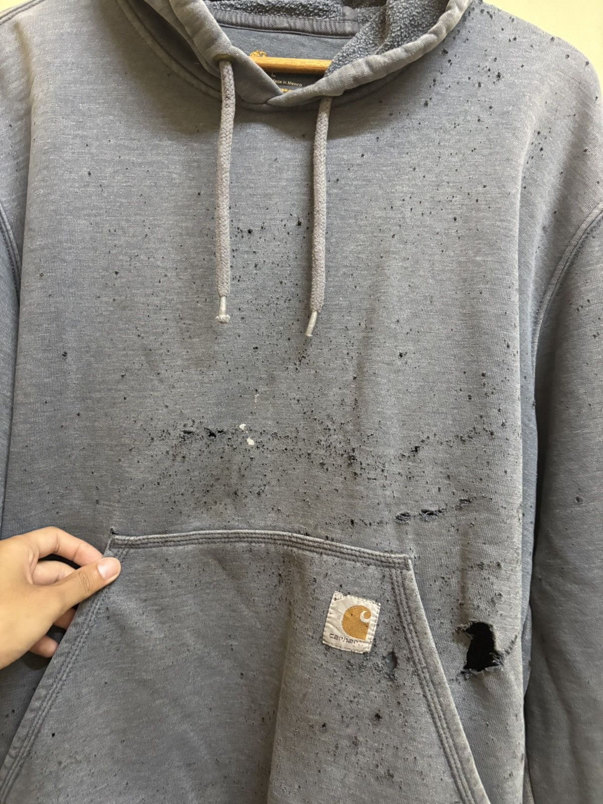 Carhartt Vintage Carhartt Hoodie Damaged Trashed Sun Faded Distressed Size US L / EU 52-54 / 3 - 18 Thumbnail
