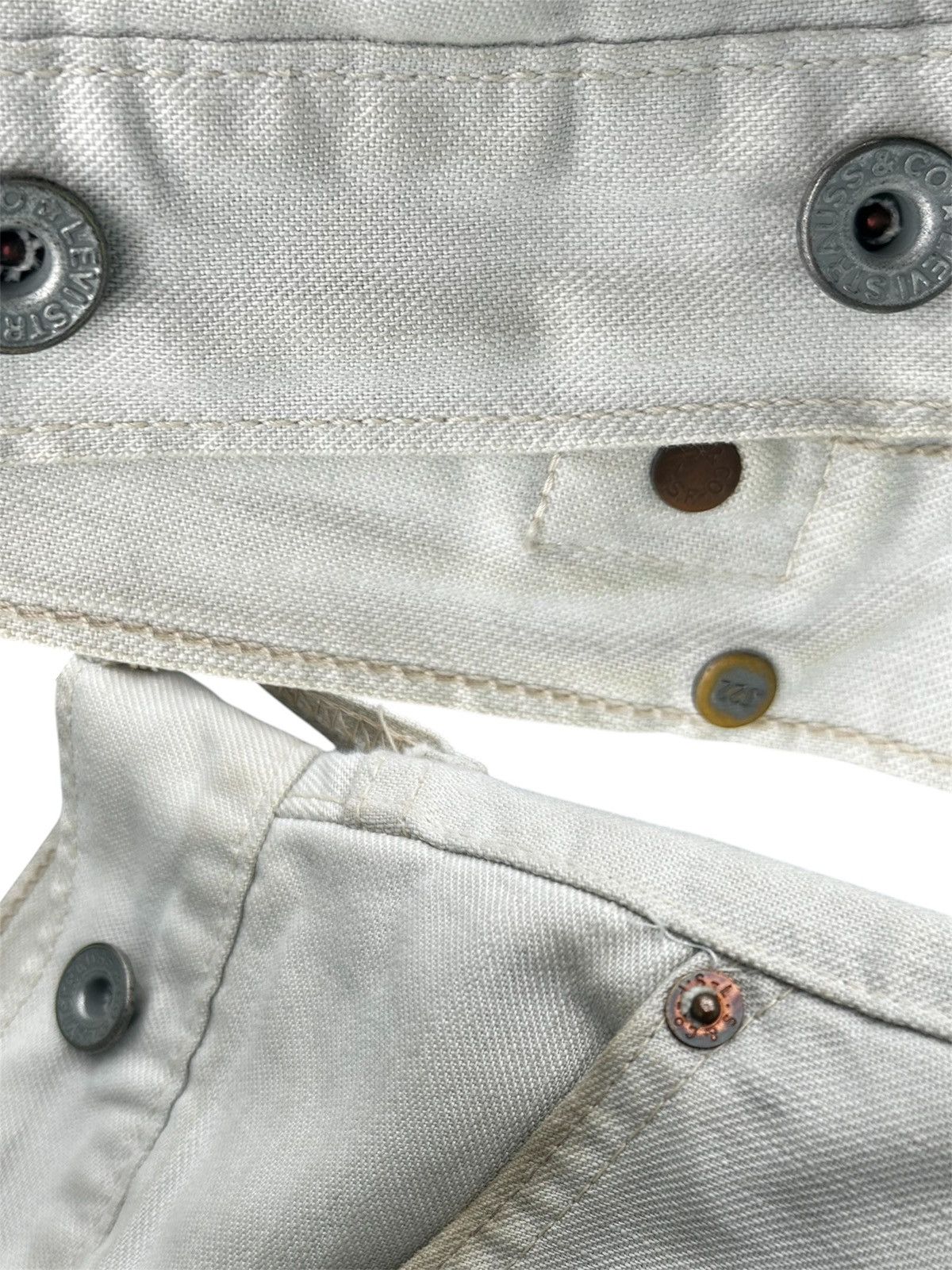 Levi's Made & Crafted × Levi's Vintage Clothing × Vintage Vintage 90s Levis LVC Lot 820-17 Back Cinch Model Size US 30 / EU 46 - 7 Thumbnail