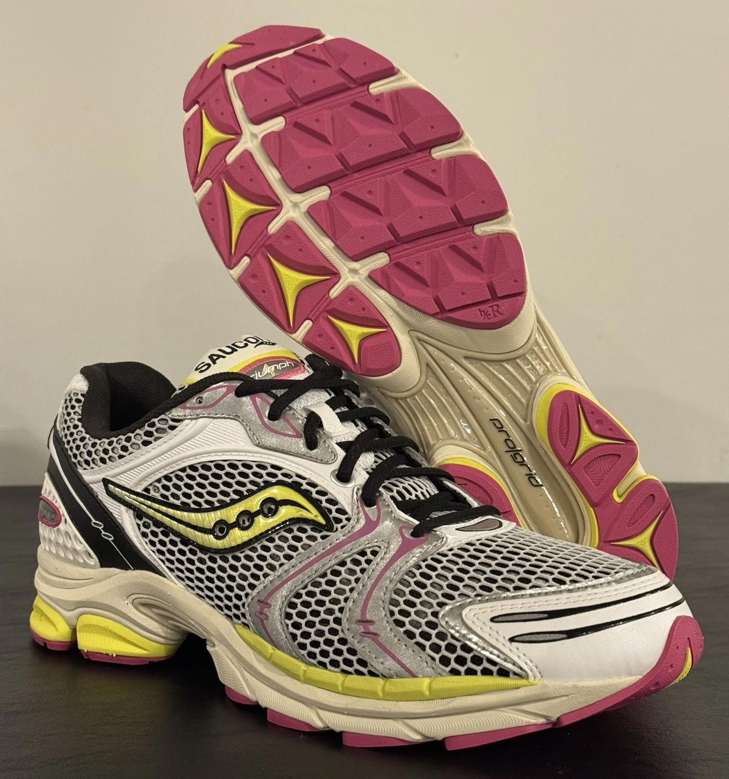 Saucony Saucony ProGrid Triumph 4 Running Shoes Men's Size 11 Size US 11 / EU 44 - 6 Thumbnail