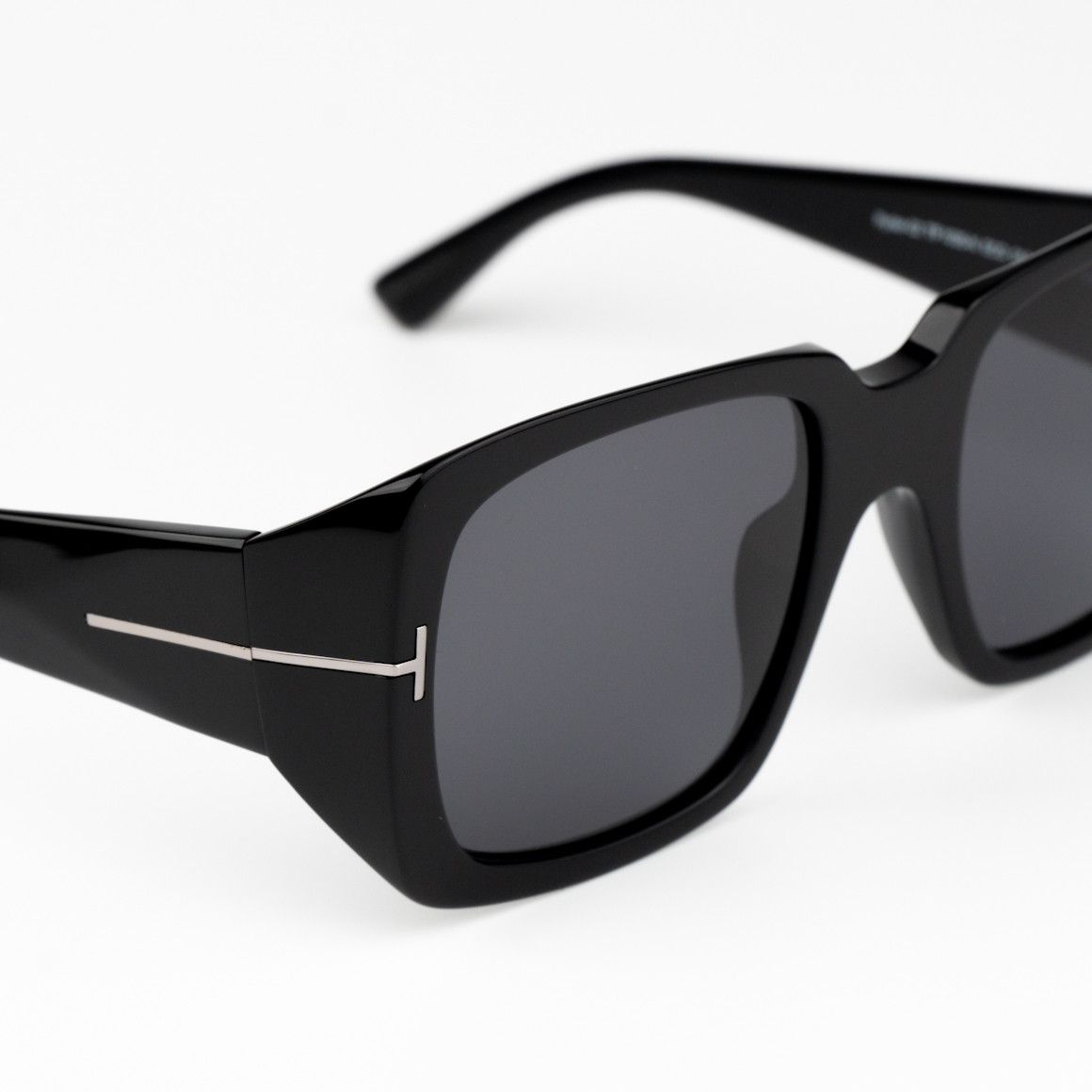 Tom Ford NEW Tom Ford FT1035-N RYDER 01A Square Women Sunglasses Size ONE SIZE - 8 Thumbnail