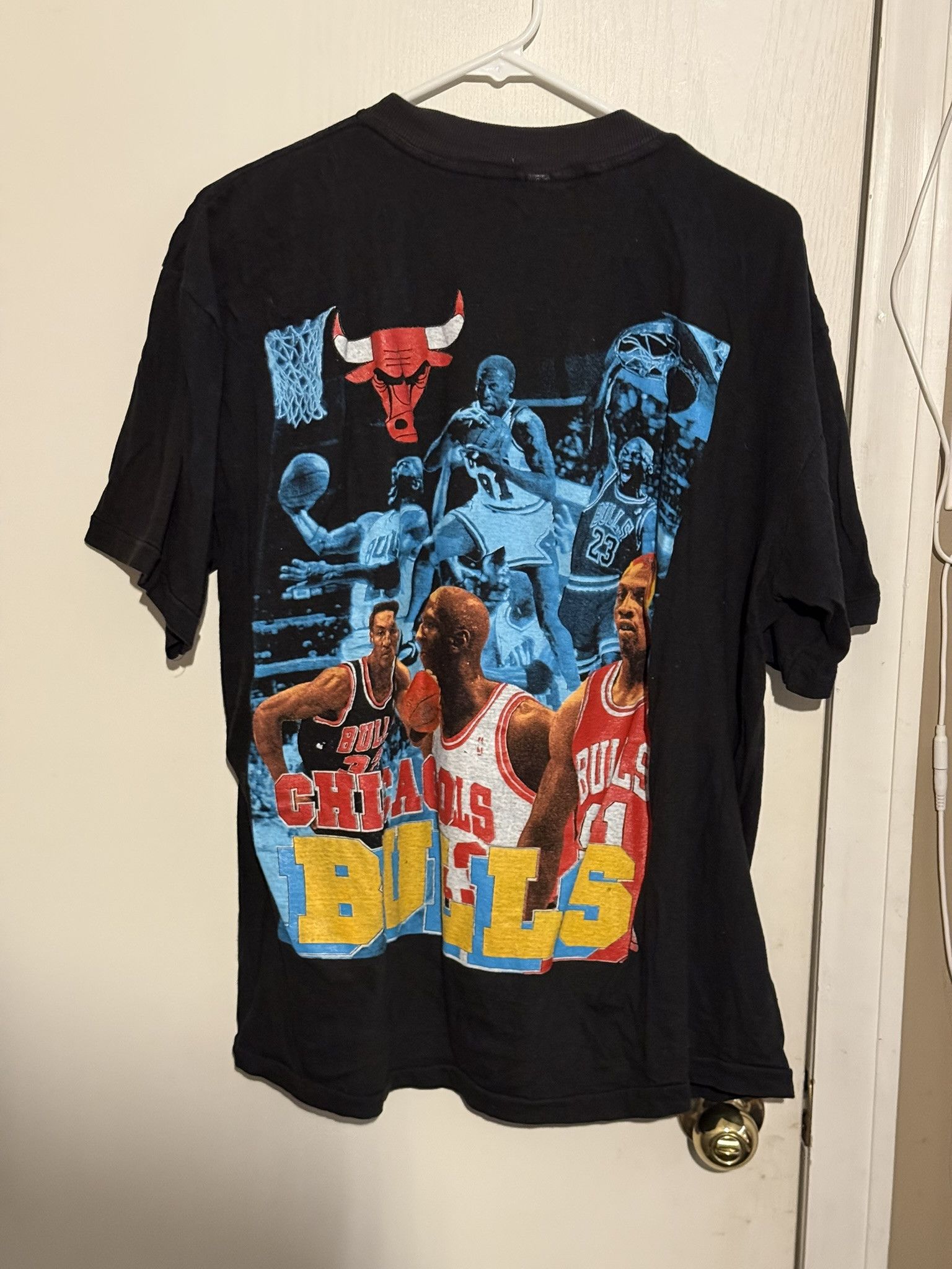 Vintage Vintage Chicago Bulls 1996 Rap tee bootleg size XXL Size US XXL / EU 58 / 5 - 4 Thumbnail