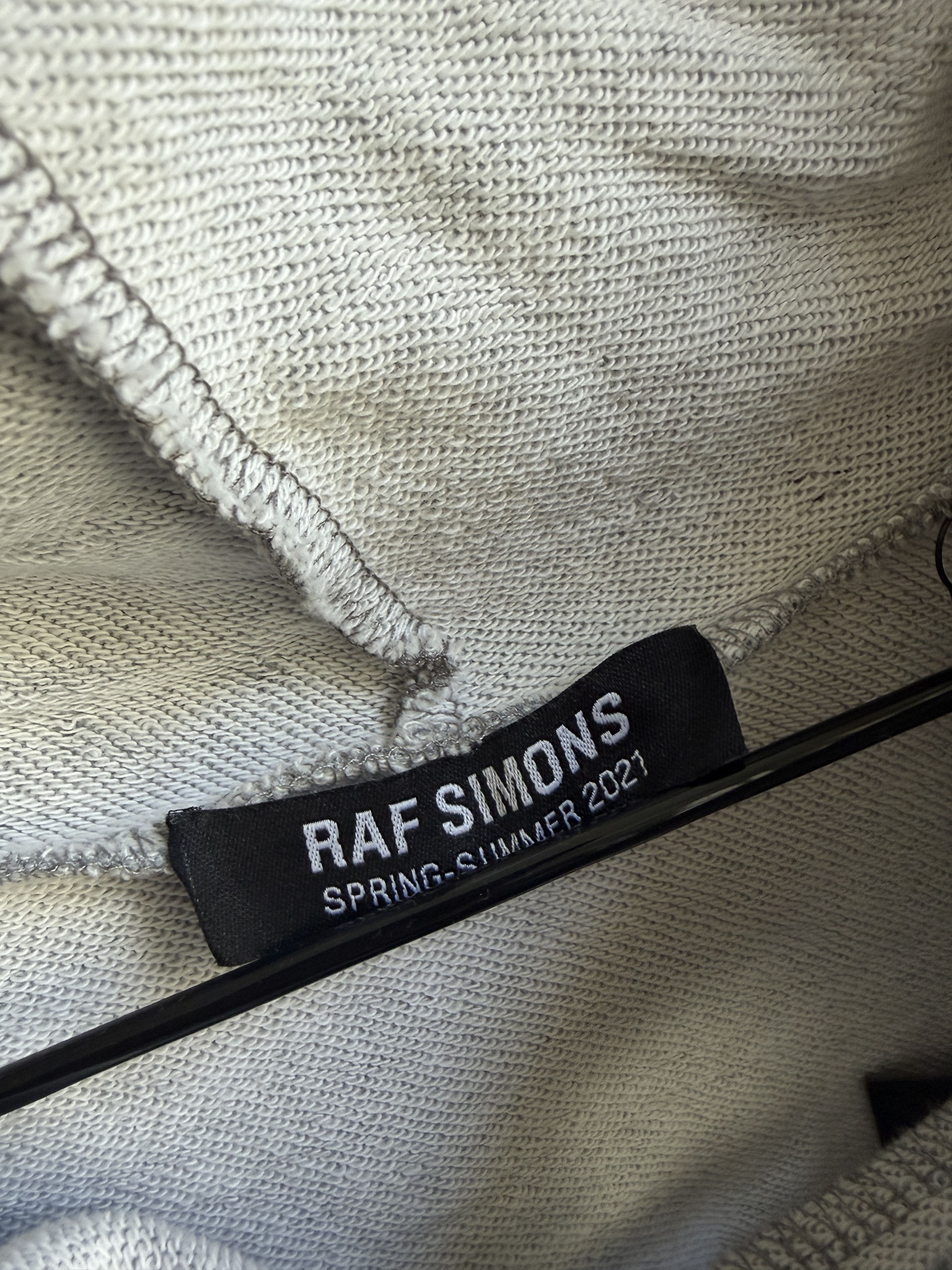 Raf Simons SS21 Patched Distressed Hoodie w/ Pins Size US S / EU 44-46 / 1 - 3 Thumbnail