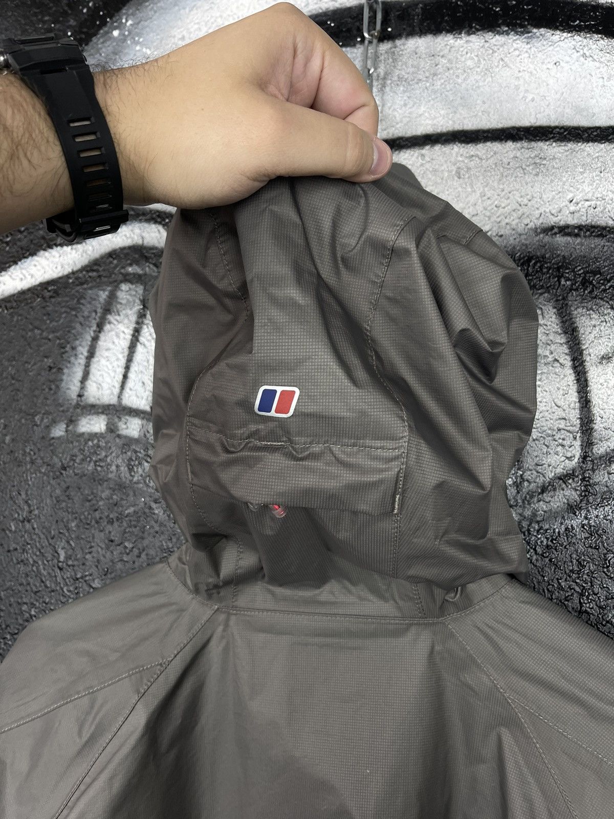 Berghaus Berghaus AQ 2.5 Raincoat Anorak Jacket Woman’s Size 18 Size XL / US 12-14 / IT 48-50 - 13 Thumbnail