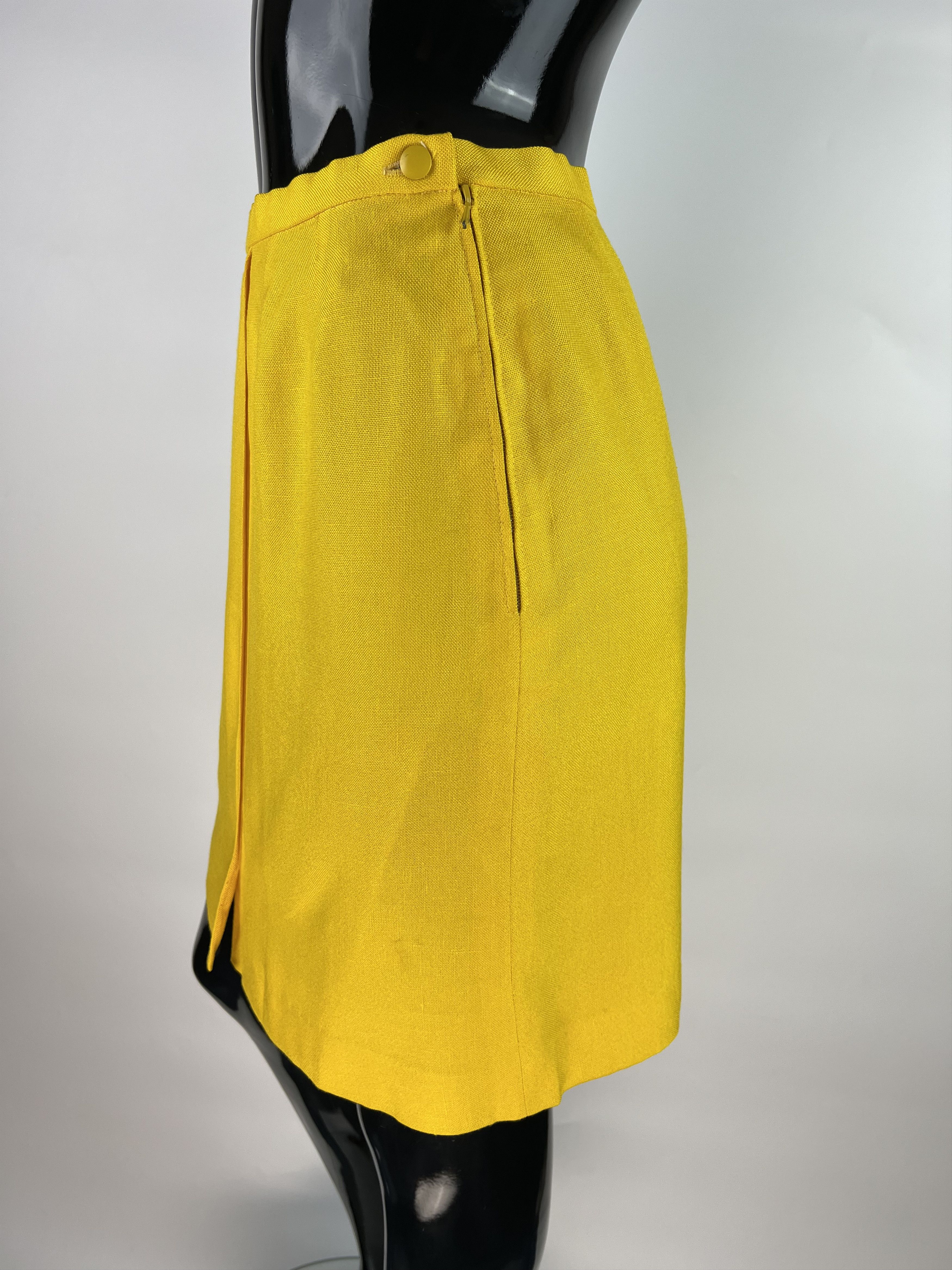 Nina Ricci 70s NINA RICCI Boutique Paris Rare VTG Skirt Suit Size XS Size XS / US 0-2 / IT 36-38 - 13 Thumbnail