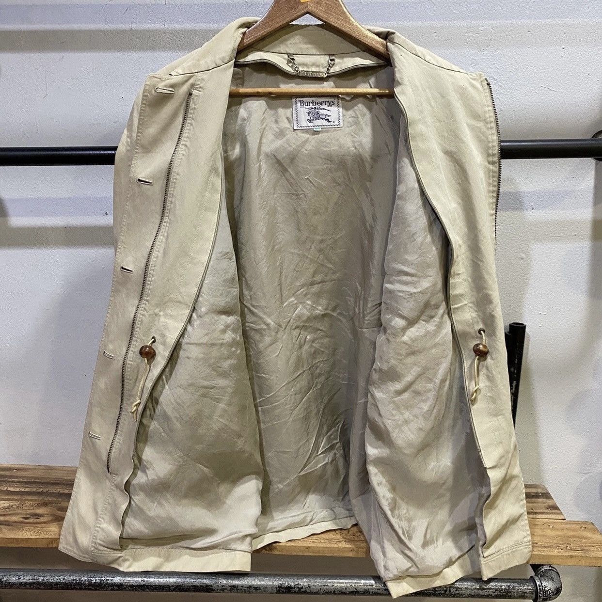 Burberry × Vintage Vintage Burberrys Prorsum Multi Pocket Coat Jackets Size US L / EU 52-54 / 3 - 3 Thumbnail