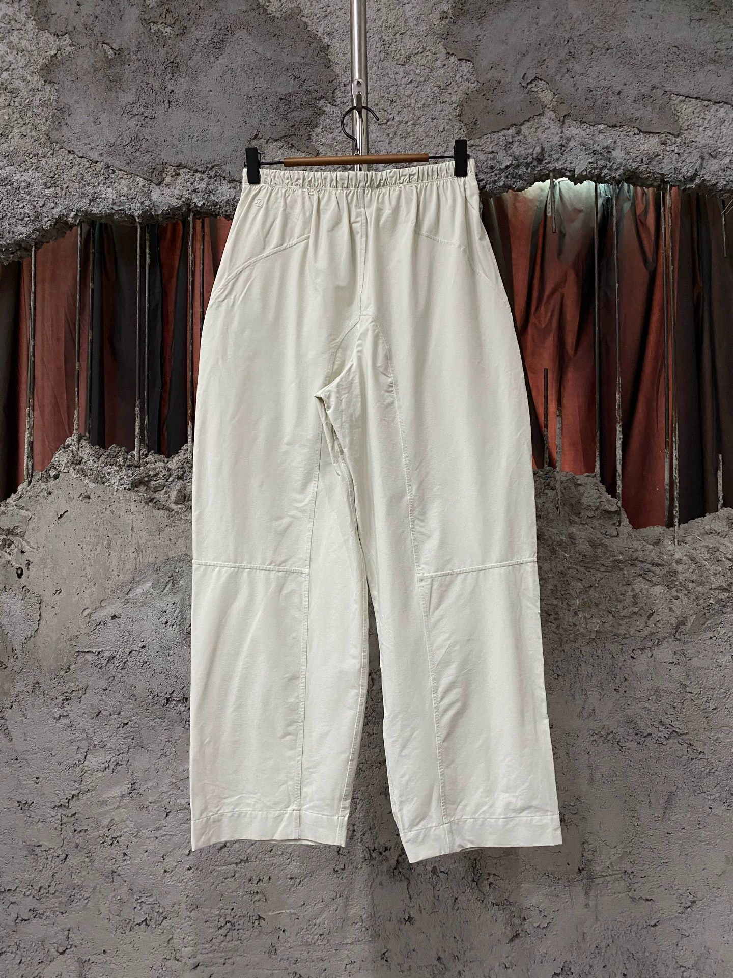 Lululemon lululemon pants size 6 new Size 26" / US 2 / IT 38 - 2 Thumbnail