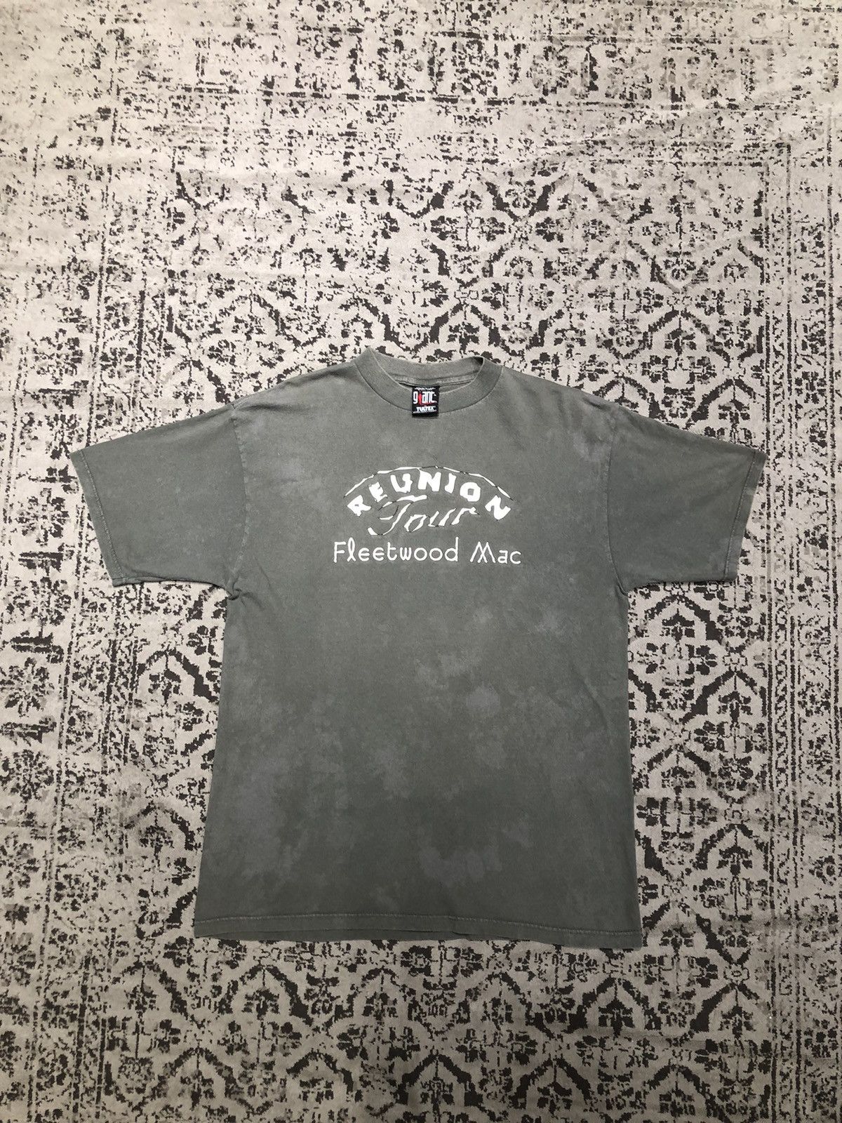 Band Tees Vintage 90s Fleetwood Mac Reunion Tour T-Shirt Size US XL / EU 56 / 4 - 1 Thumbnail