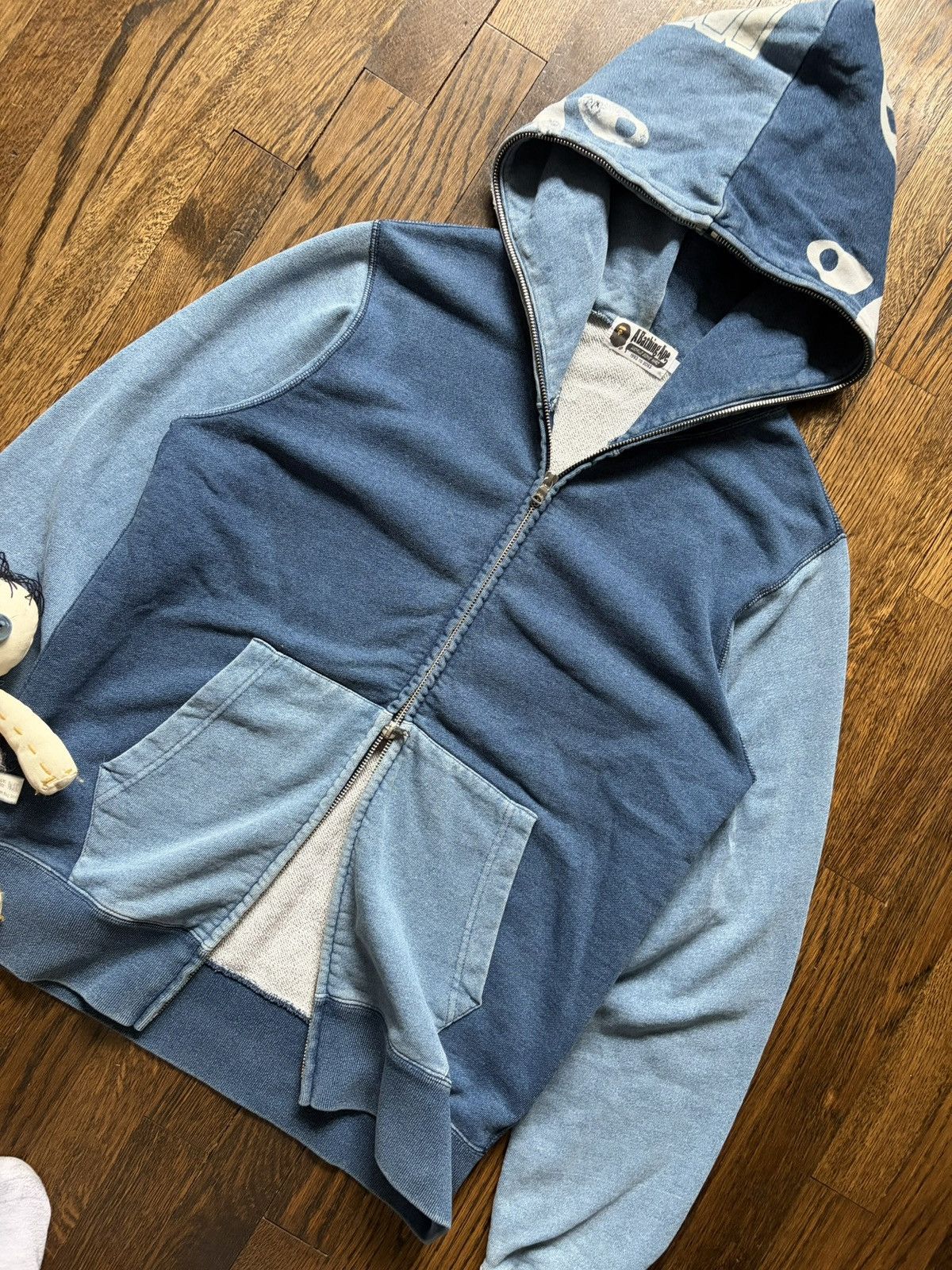 Bape Bape Indigo Full Zip Shark Hoodie Size US M / EU 48-50 / 2 - 2 Thumbnail