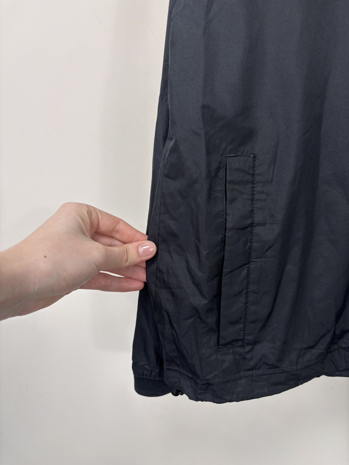 Nike Vintage Nike Y2K Black Tech Hype V-Neck Jacket Pullover Size US M / EU 48-50 / 2 - 10 Thumbnail