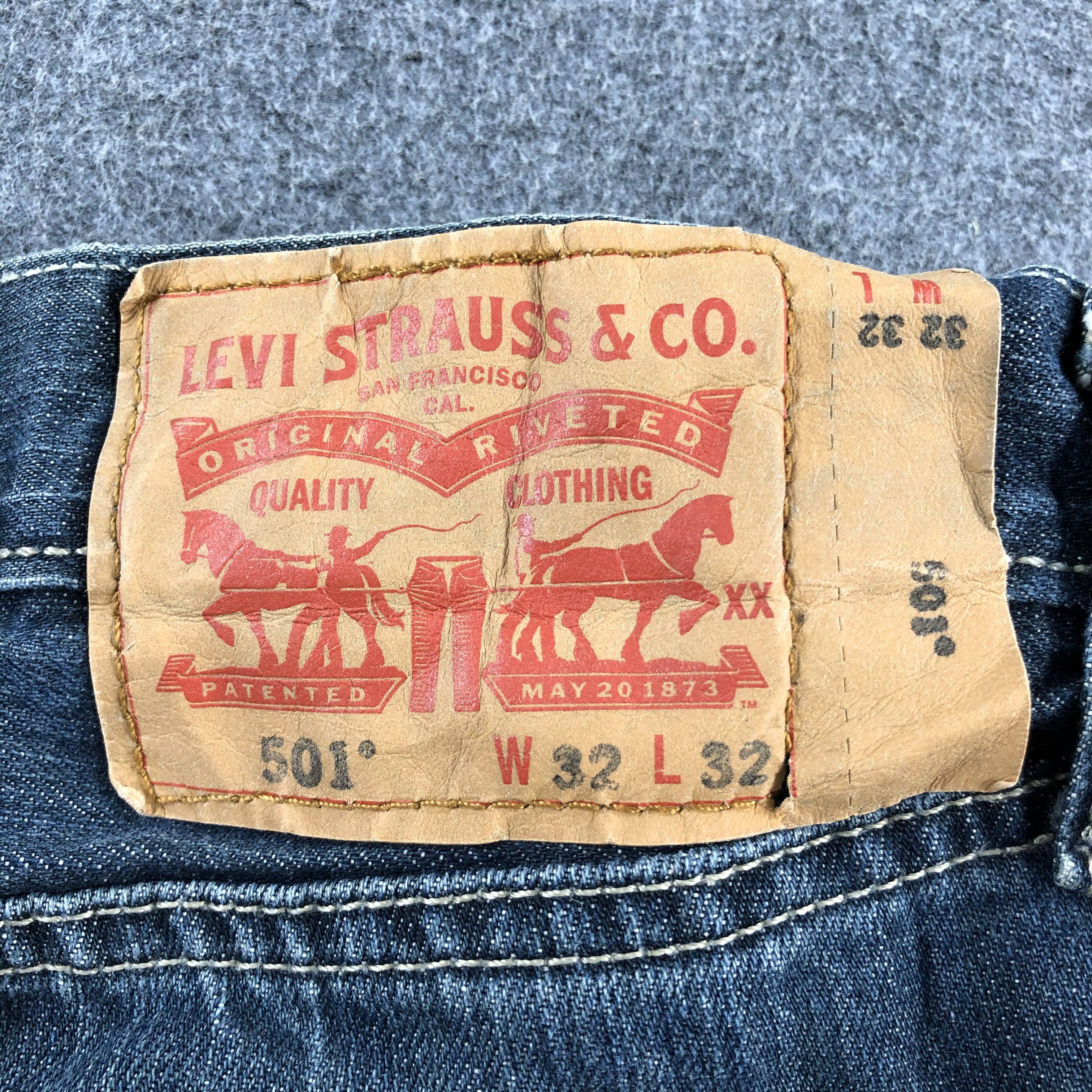Levi's Vintage Faded Black Levis 501 Jeans-J2646 Size US 33 - 5 Thumbnail