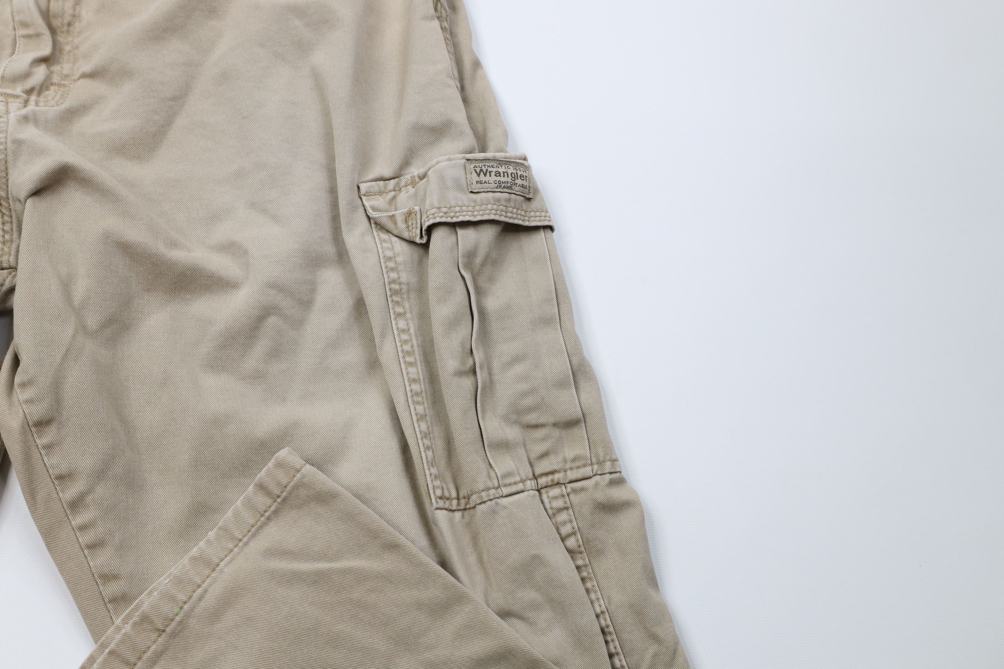 Wrangler Vintage Y2K Wrangler Baggy Wide Leg Cargo Pants Beige Size US 38 / EU 54 - 7 Thumbnail