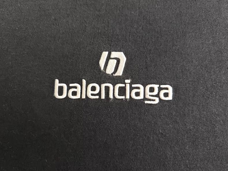 Balenciaga Balenciaga T-shirt Size US S / EU 44-46 / 1 - 4 Thumbnail