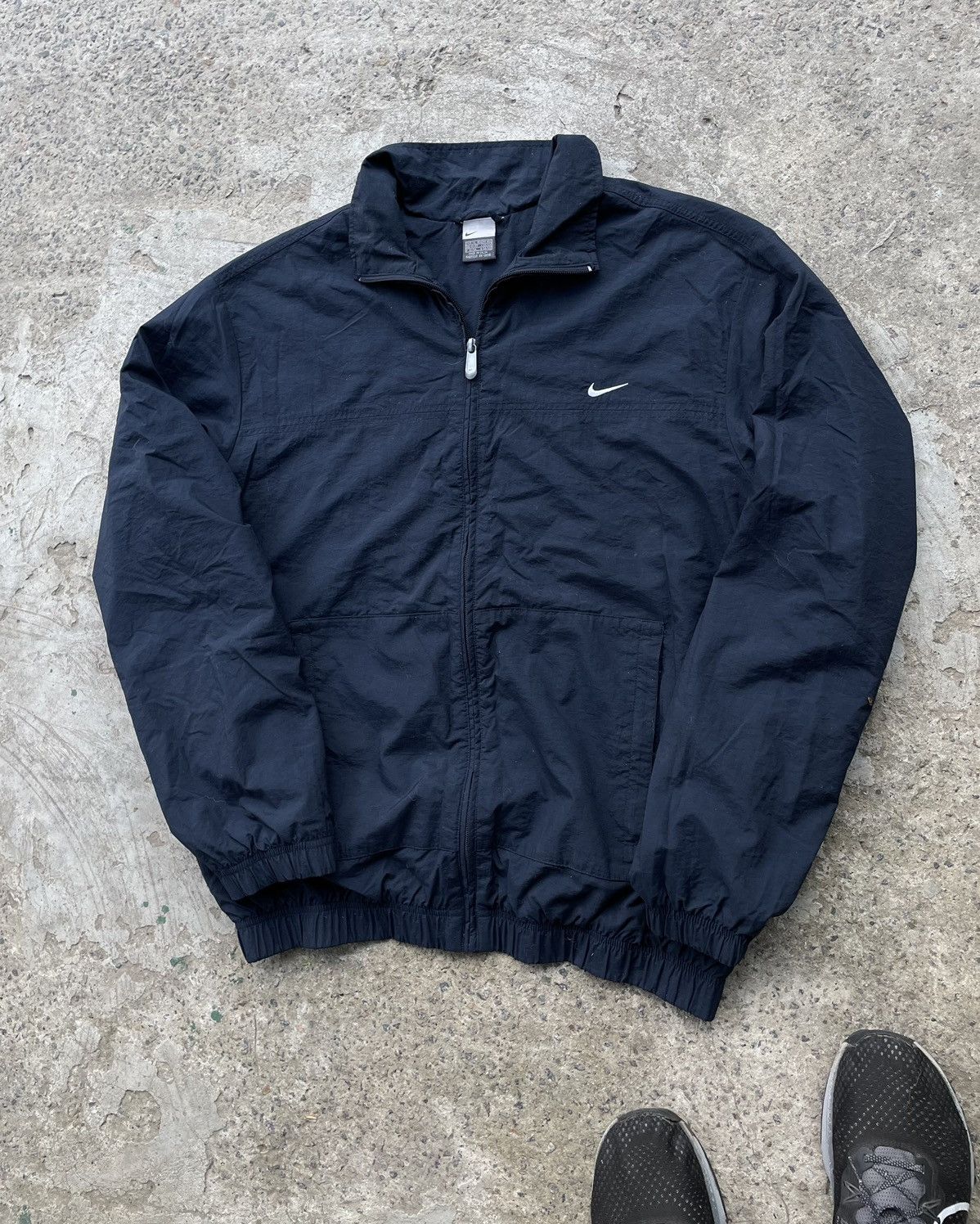 Nike Vintage Nike Y2k Nylon Track Drill Windbreaker OG Jacket Size US L / EU 52-54 / 3 - 2 Thumbnail