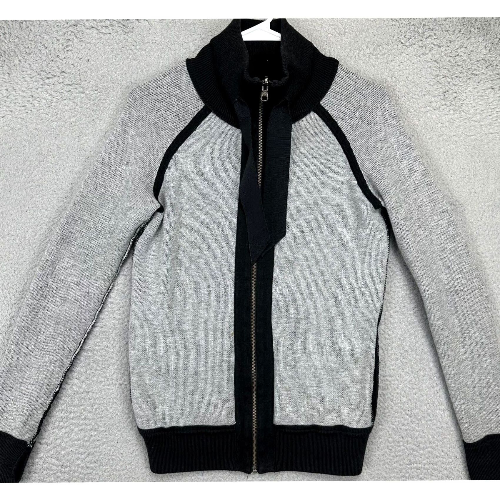 Lululemon Lululemon Sweater Womens Small Black Grey Reversible Full Zip Logo Knit Casual Sleeve Size S / US 4 / IT 40 - 3 Thumbnail
