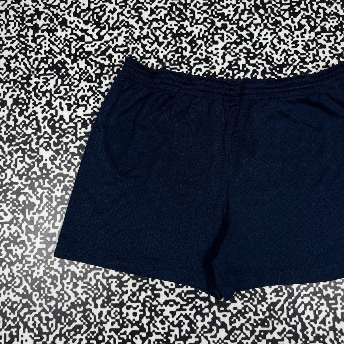 Nike Vintage 90s Nike Swoosh Logo Retro Sport Style Shorts Size US 38 / EU 54 - 2 Thumbnail