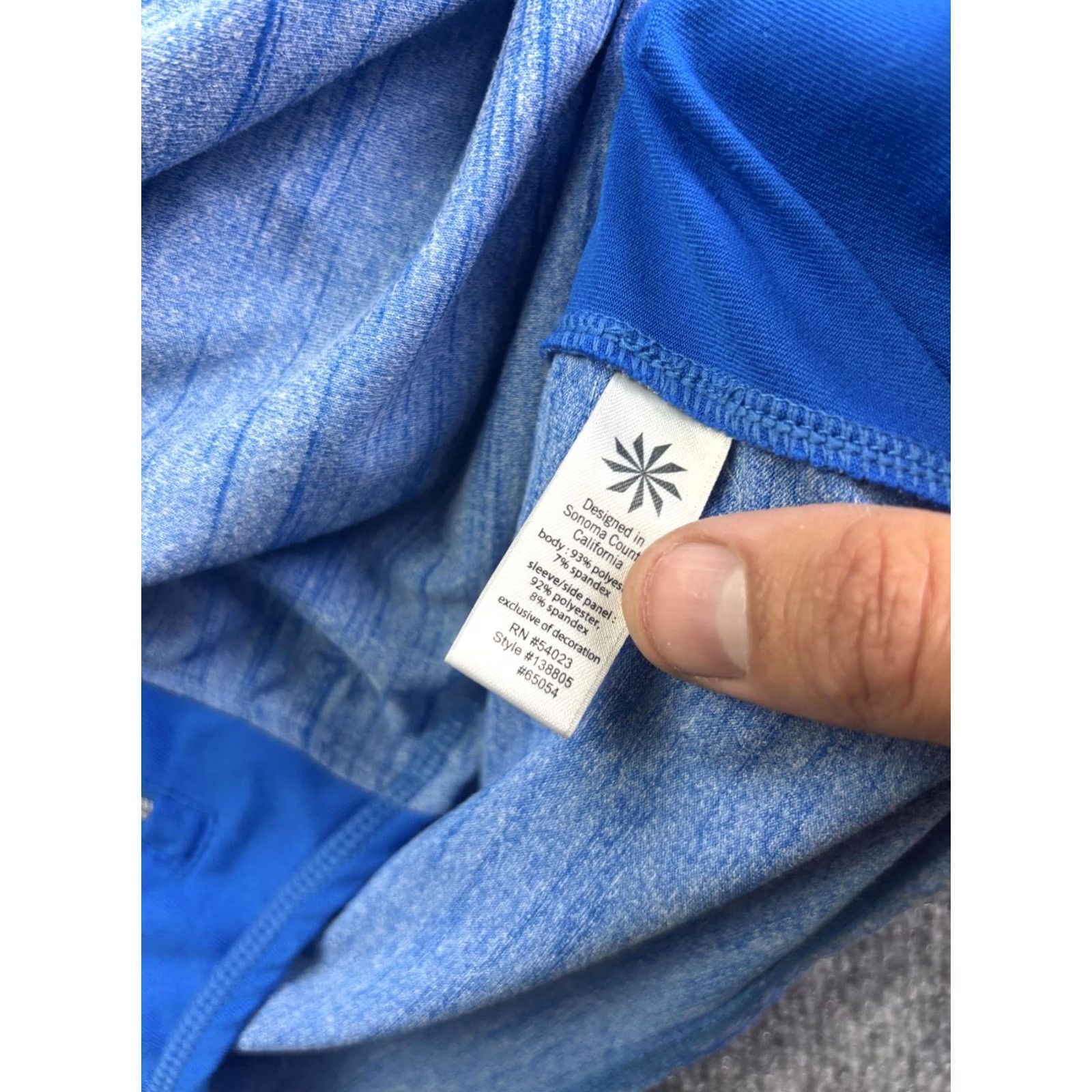 Athleta Athleta Womens L Blue 1/4 Zip Mock Neck Long Sleeve Pullover Athletic Top (Lightweight, Moisture Wicking) Size L / US 10 / IT 46 - 6 Thumbnail