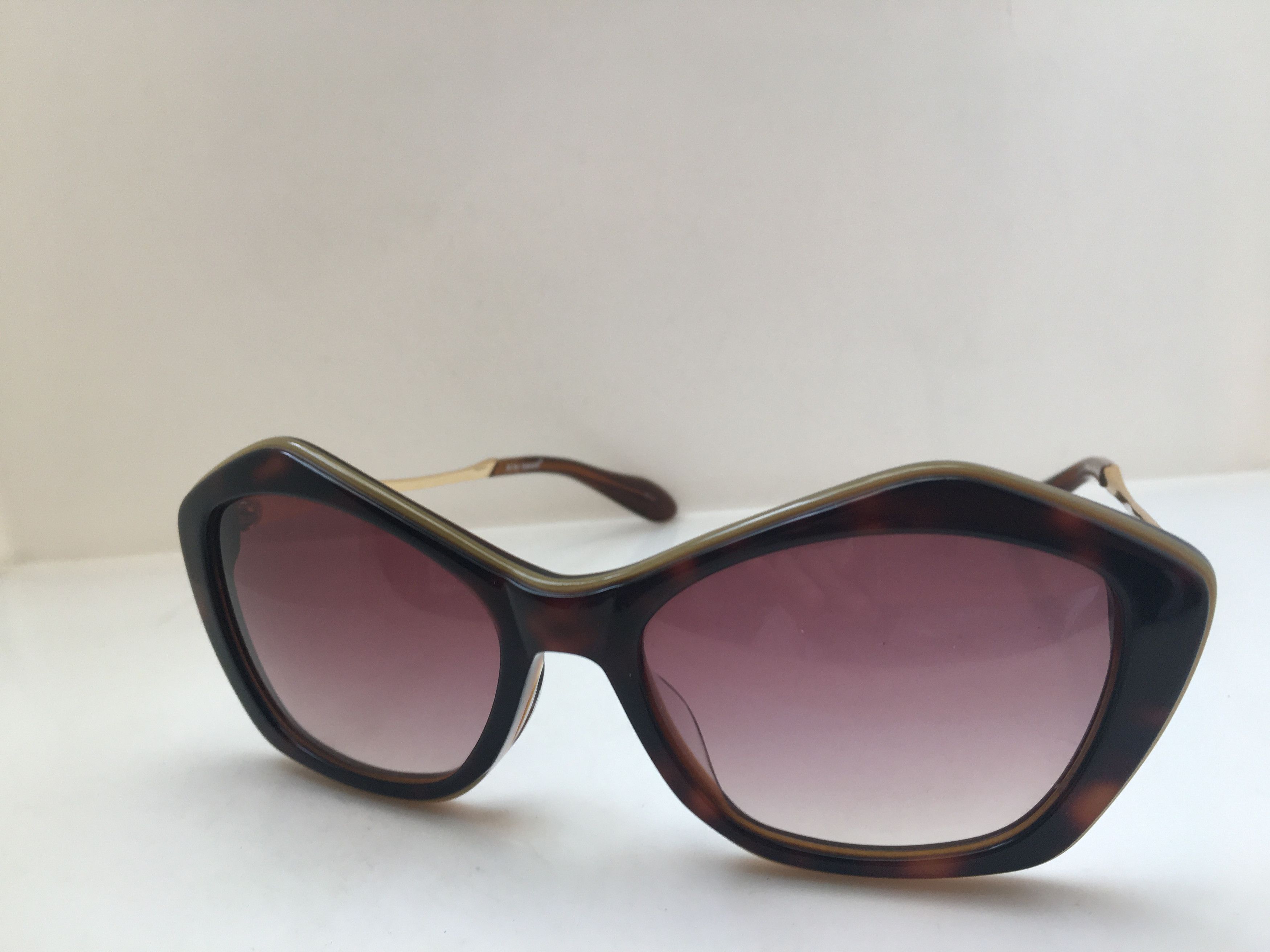 Other Tortoise Cateye Diva Sunglasses Frame Size ONE SIZE - 3 Thumbnail