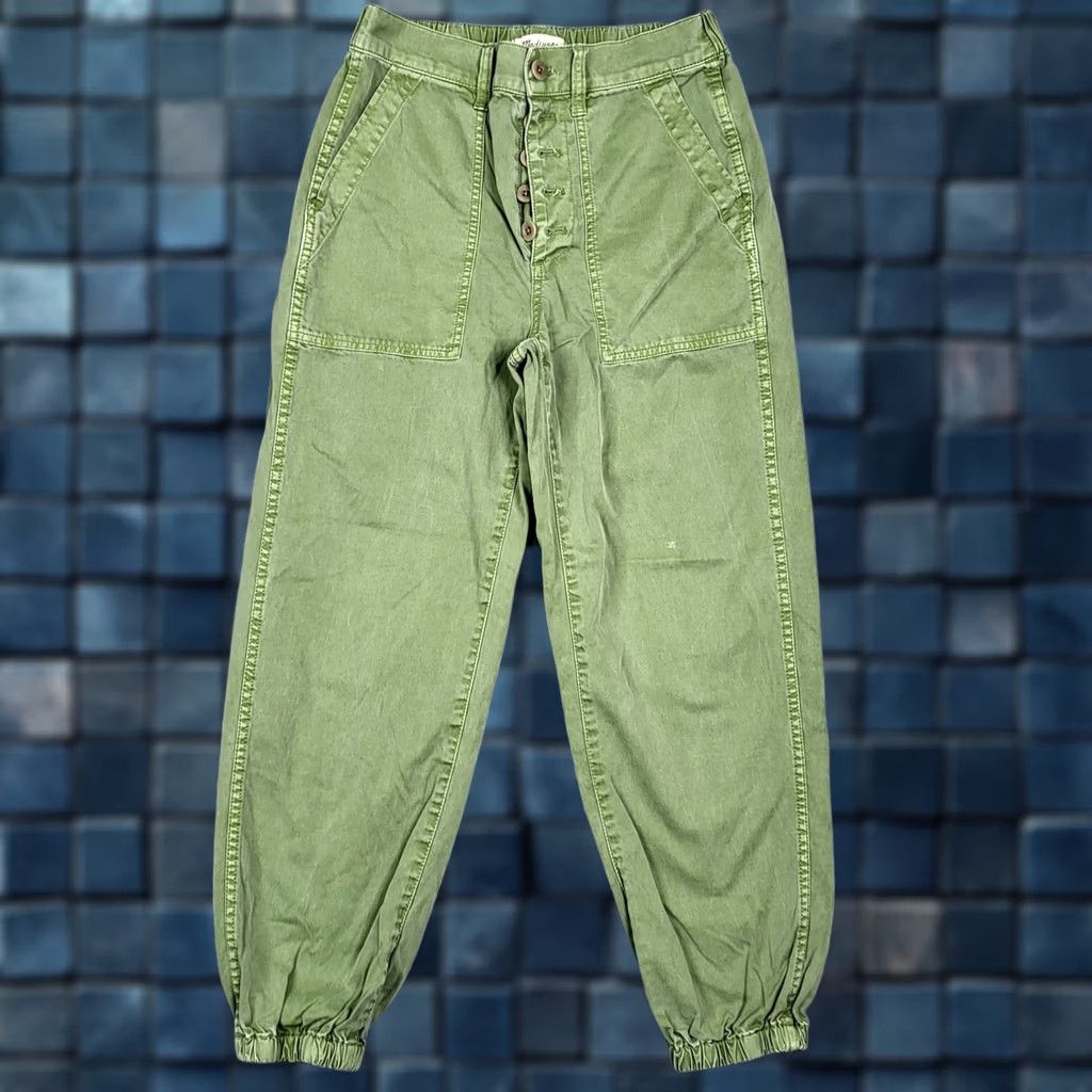 Madewell Madewell Women's Green Jogger Pants Size 26 Button Front Casual Regular Inseam 25 Tapered Waist 26 All Seasons Shirt? Size 26" / US 2 / IT 38 - 1 Thumbnail