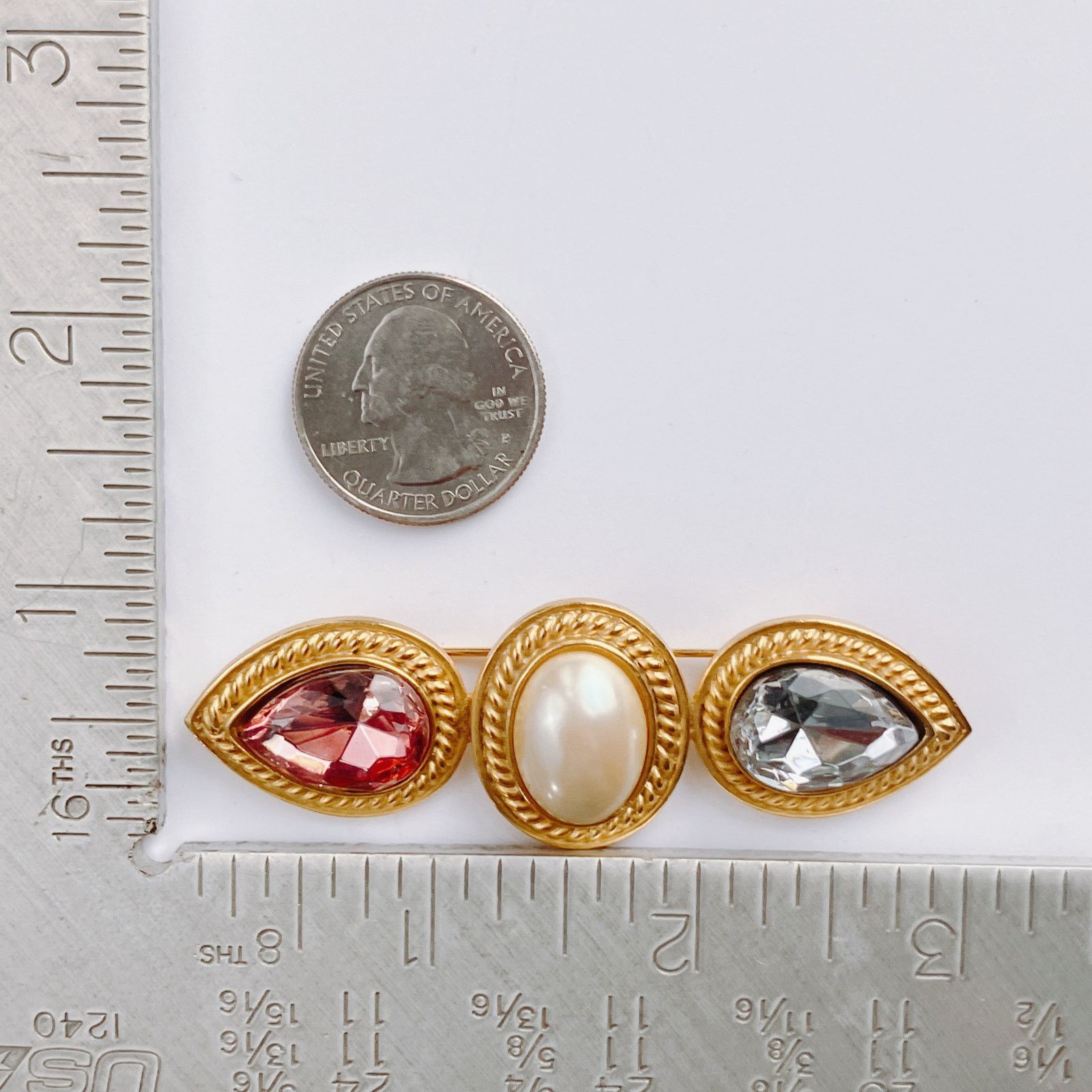 Vintage Vintage Signed TAT Gold Tone Brooch Faux Pearl Pink Gray Size ONE SIZE - 7 Thumbnail