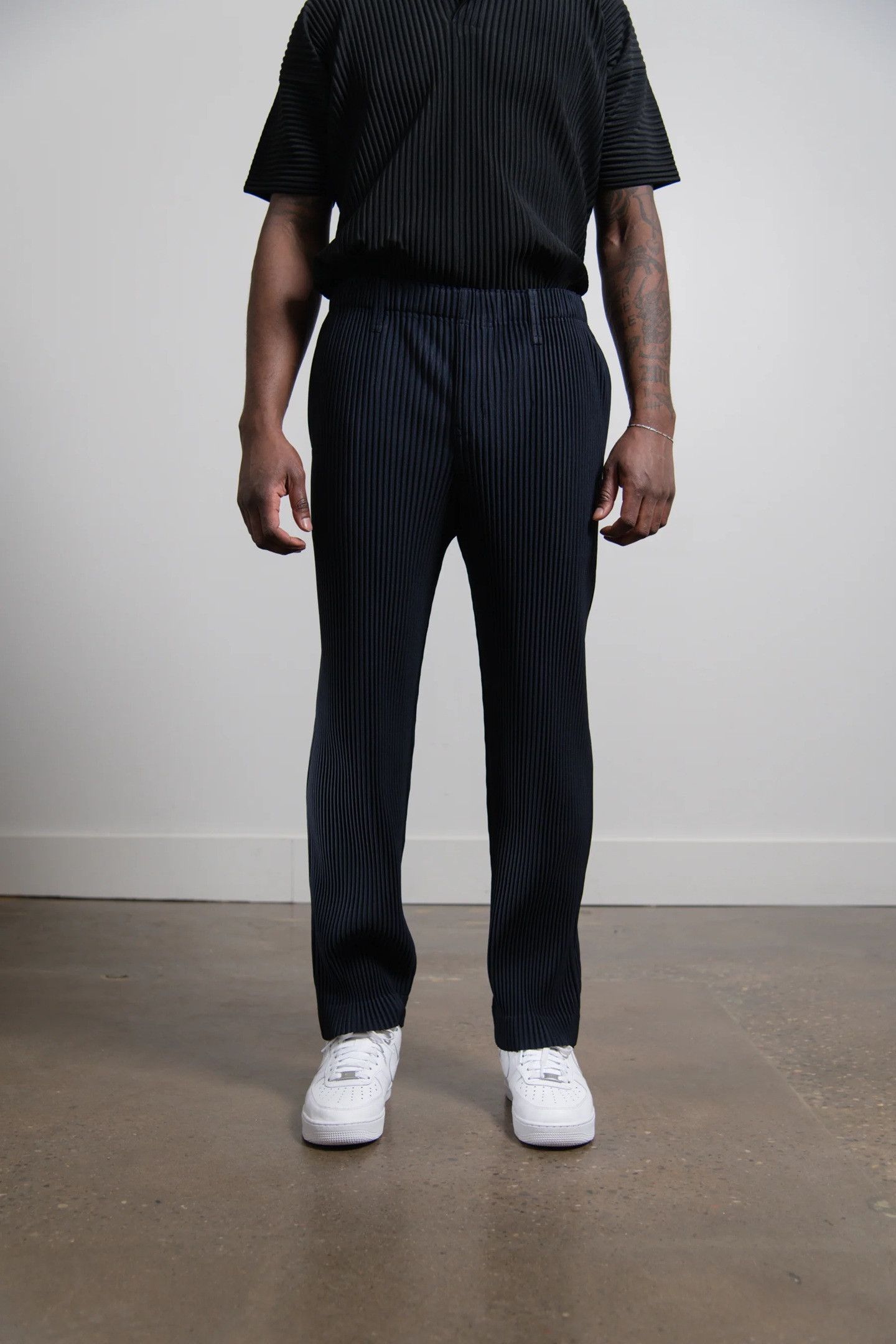 Homme Plisse Issey Miyake Homme Plisse Issey Miyake - F/W 21 - Basics Pleated Trousers Size US 30 / EU 46 - 1 Thumbnail