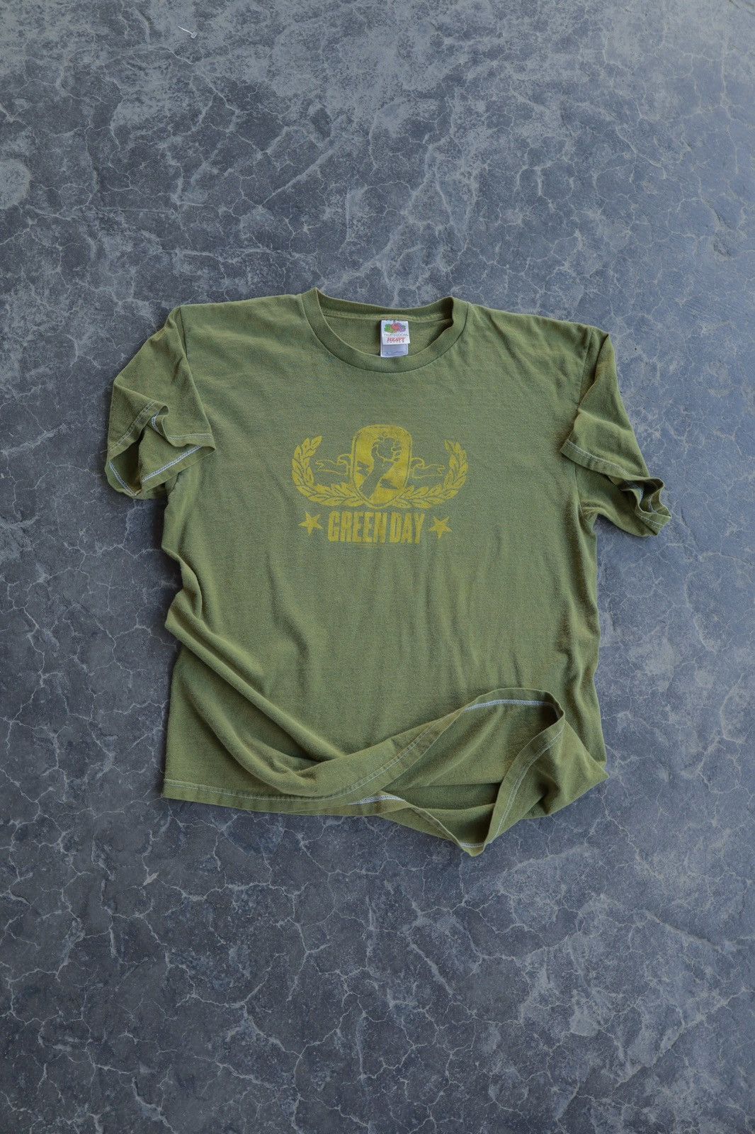 Band Tees × Vintage Vintage Y2K Green Day Green Band Tee Fist Archive Europe Size US L / EU 52-54 / 3 - 6 Thumbnail
