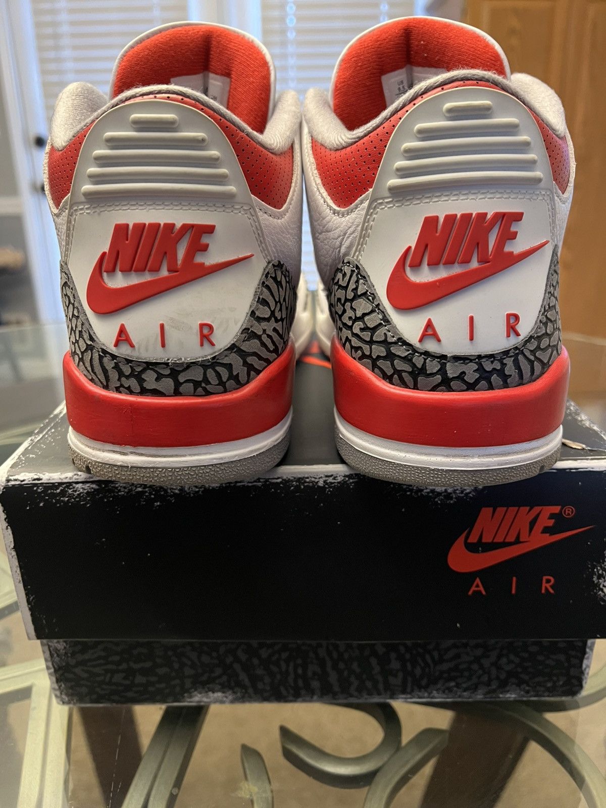 Jordan Brand Jordan 3 Retro “Fire Red” 2022 Size US 9.5 / EU 42-43 - 5 Thumbnail