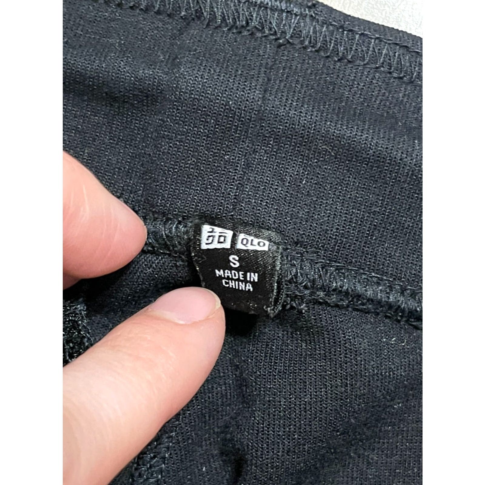 Uniqlo Uniqlo Sweatpants Black Women's Size Small Tie Waist Casual Pants Regular Inseam 27.5 in Tapered Size 28" / US 6 / IT 42 - 4 Thumbnail