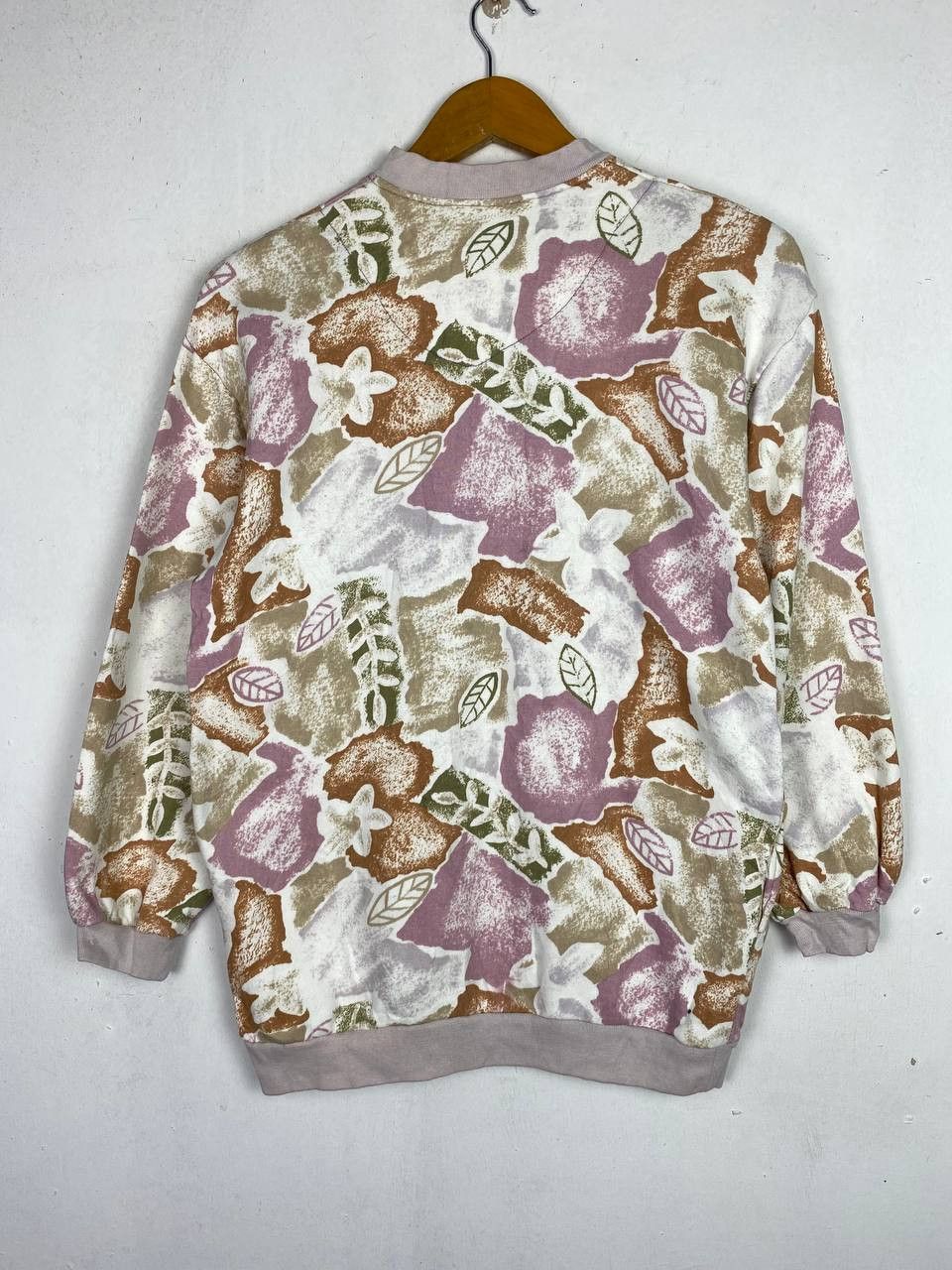Japanese Brand vintage japanese brands floral sweatshirt nice design Size L / US 10 / IT 46 - 7 Thumbnail