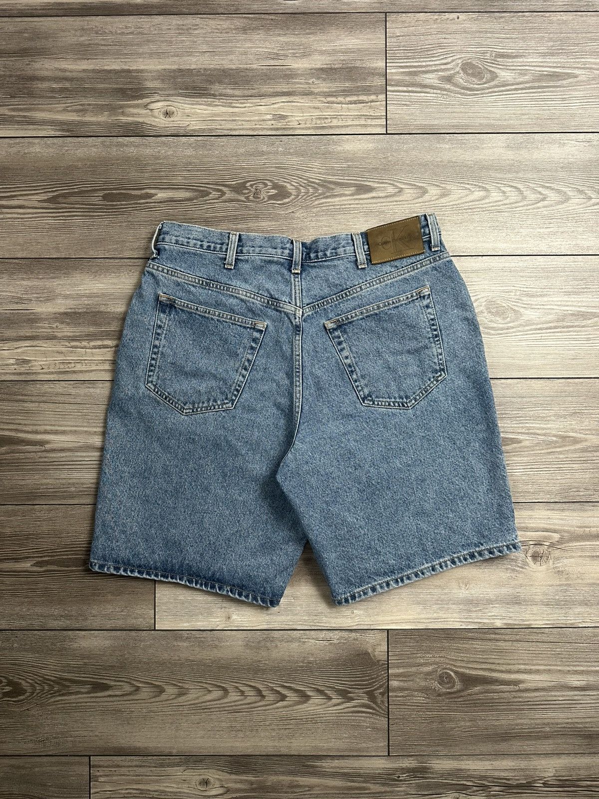 Calvin Klein × Vintage Vintage Y2K Calvin Klein Denim Shorts Size US 36 / EU 52 - 2 Thumbnail