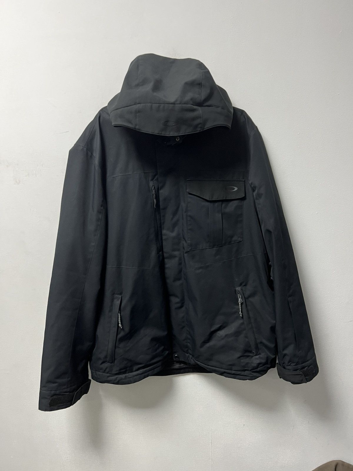 Oakley Vintage Oakley Men’s Black Ski Jacket Gorpcore Size US L / EU 52-54 / 3 - 1 Thumbnail