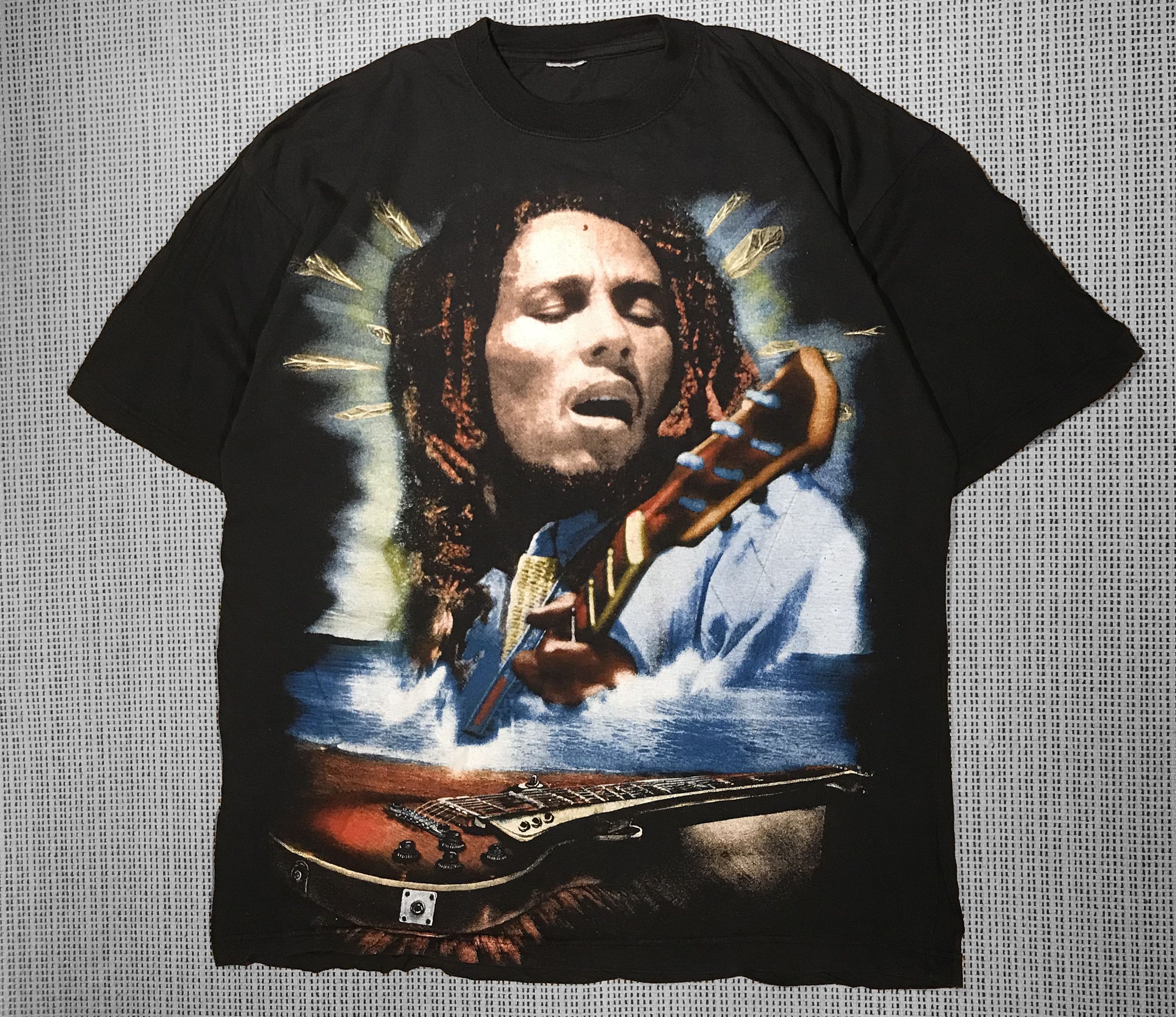 Vintage Vintage 90s AOP ‘Bob Marley’ T-shirt (L) Size US L / EU 52-54 / 3 - 1 Thumbnail