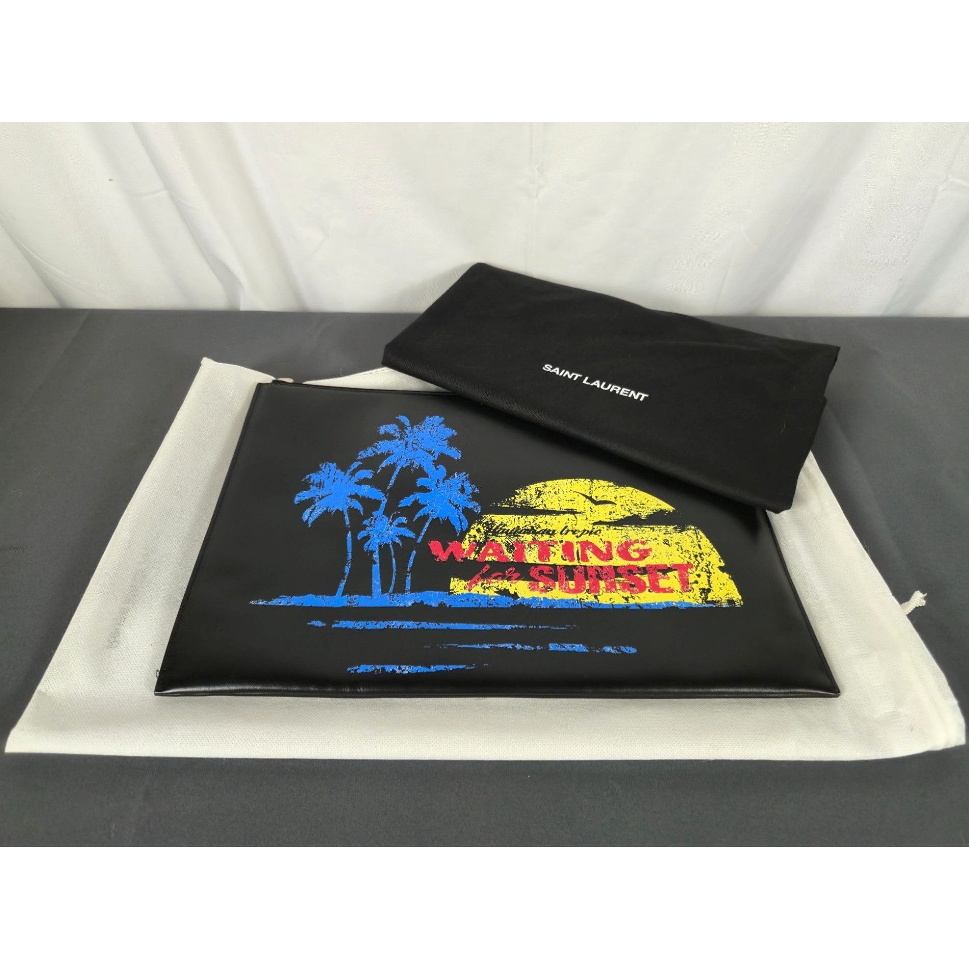 Yves Saint Laurent Saint Laurent Waiting For Sunset Black Leather Pouch Size ONE SIZE - 6 Thumbnail