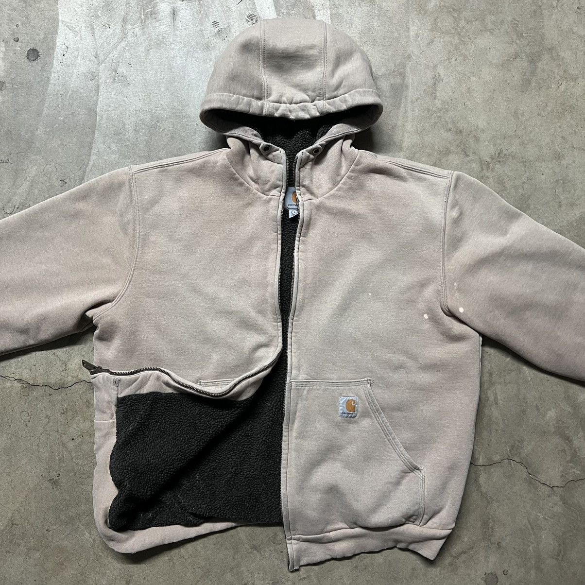 Carhartt × Carhartt Wip × Vintage Vintage Carhartt Distressed Sherpa-Lined Hoodie Sweater Size US L / EU 52-54 / 3 - 3 Thumbnail