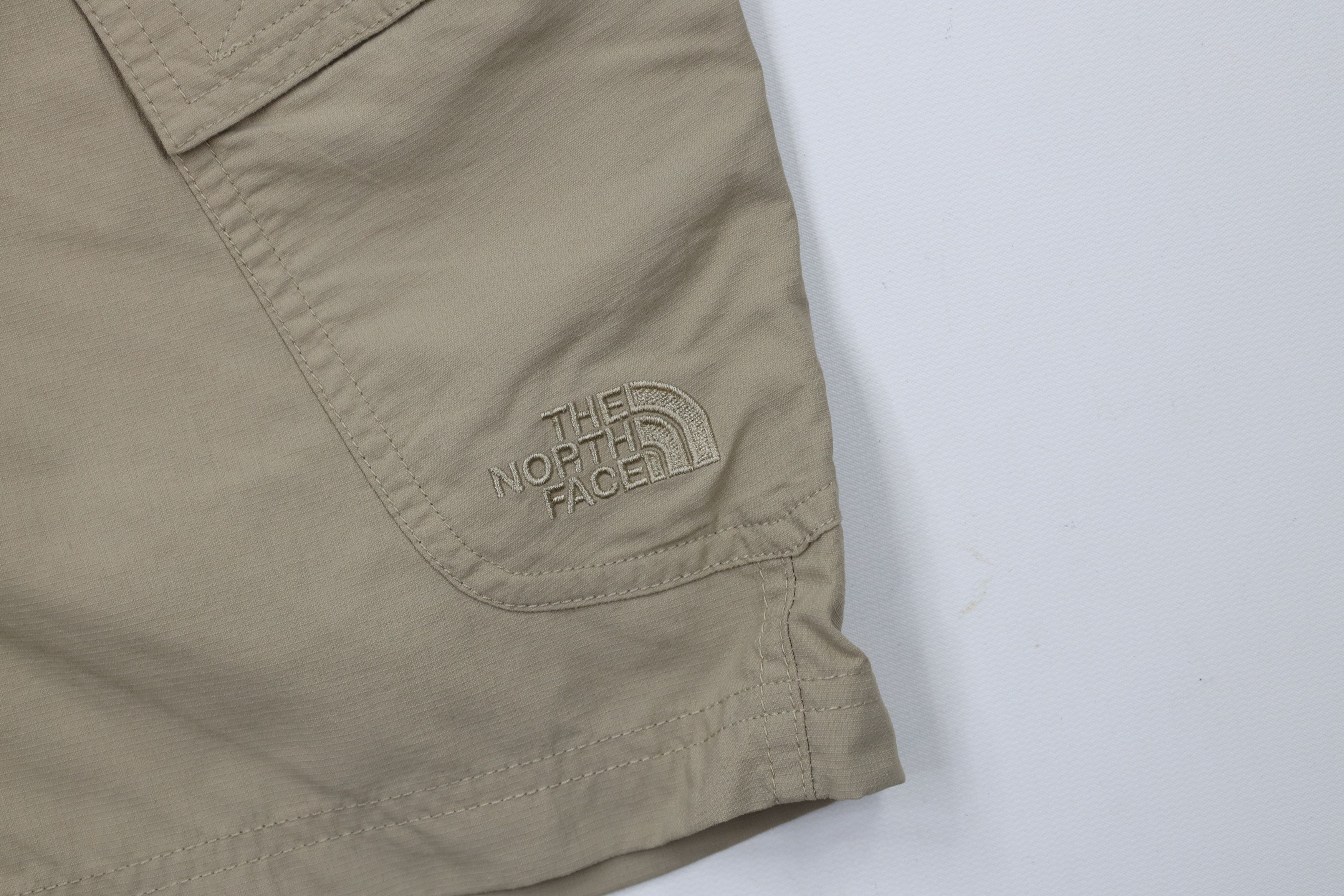 The North Face × Vintage The North Face Hiking Above Knee Cargo Shorts Beige Nylon Size US 36 / EU 52 - 5 Thumbnail