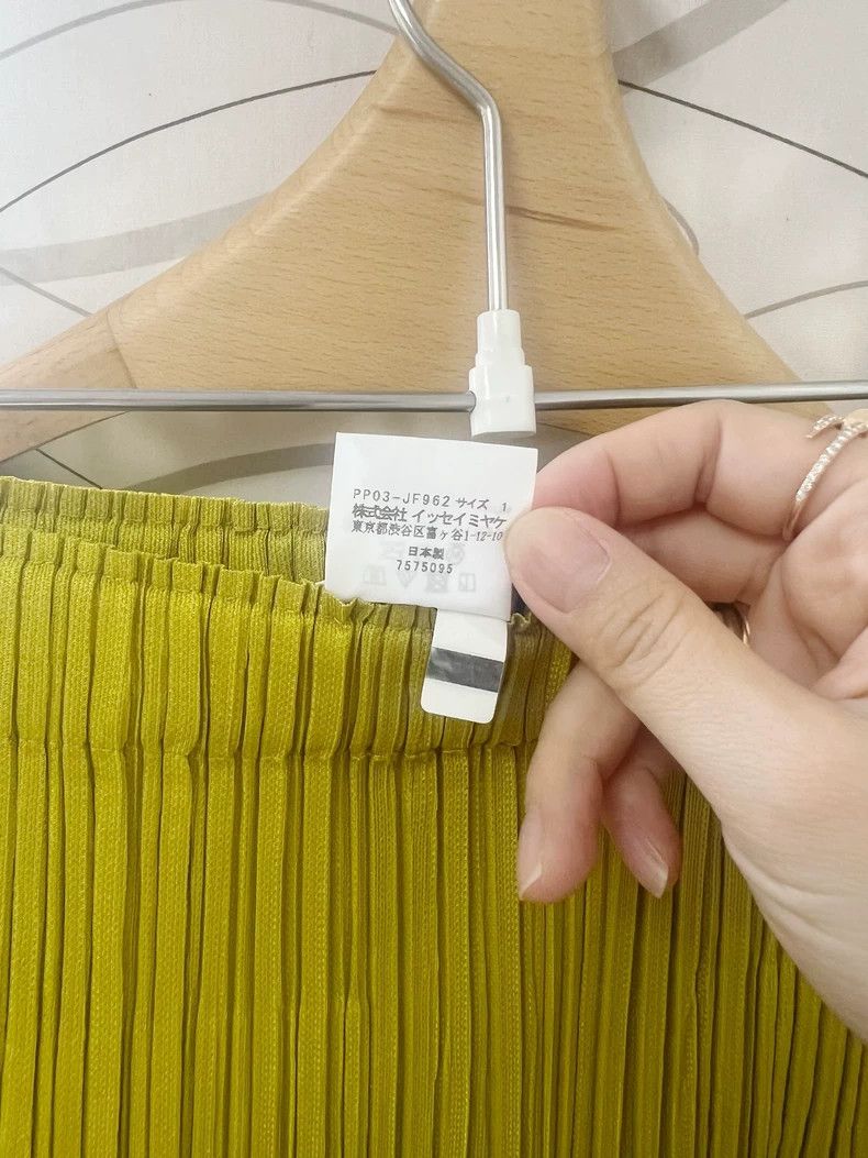 Issey Miyake Issey Miyake size:1 Ginger-yellow pleated puff pants Size 31" - 4 Thumbnail