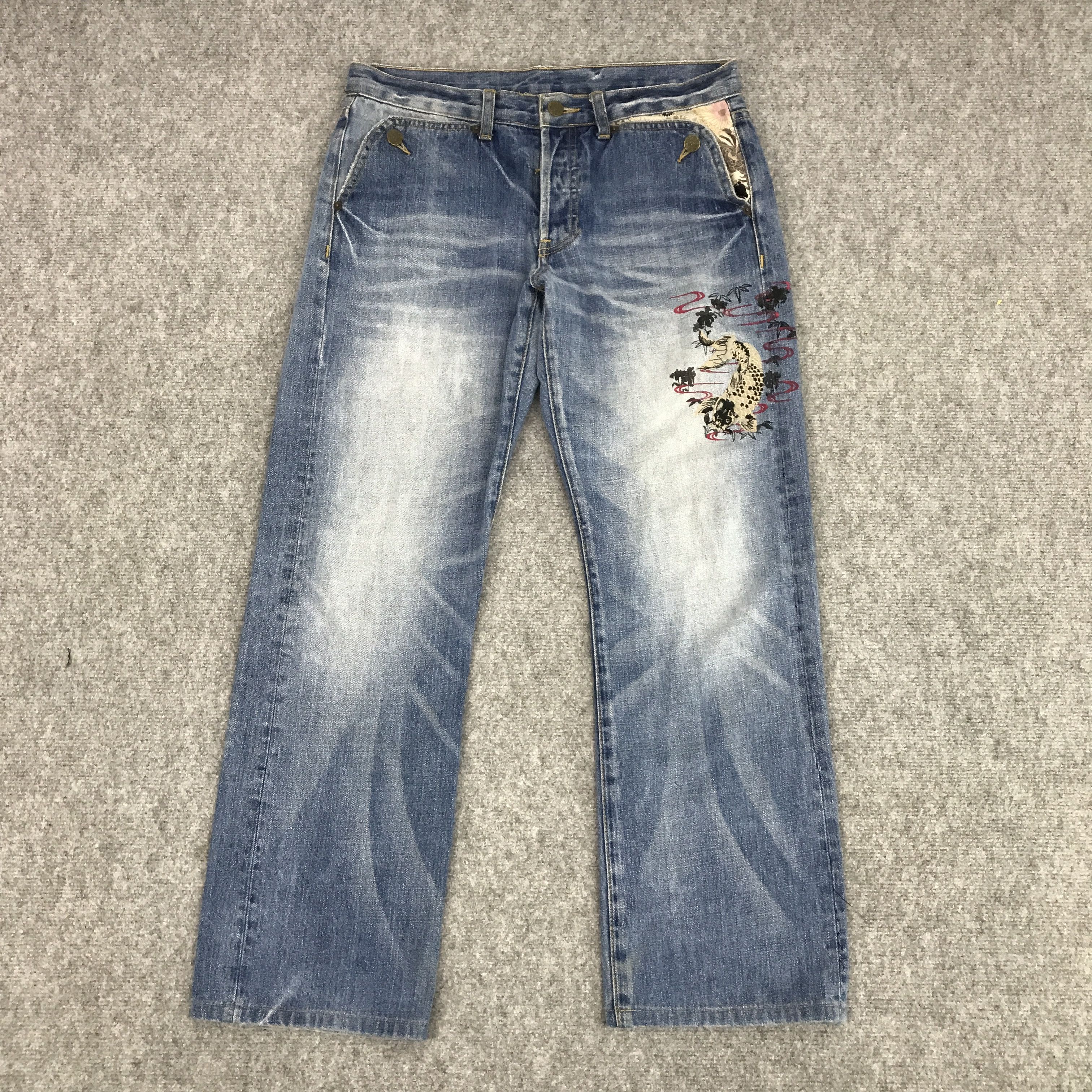 Japanese Brand JAPAN EMBROIDERY FISH DISTRESSED PANTS Size US 31 - 1 Thumbnail