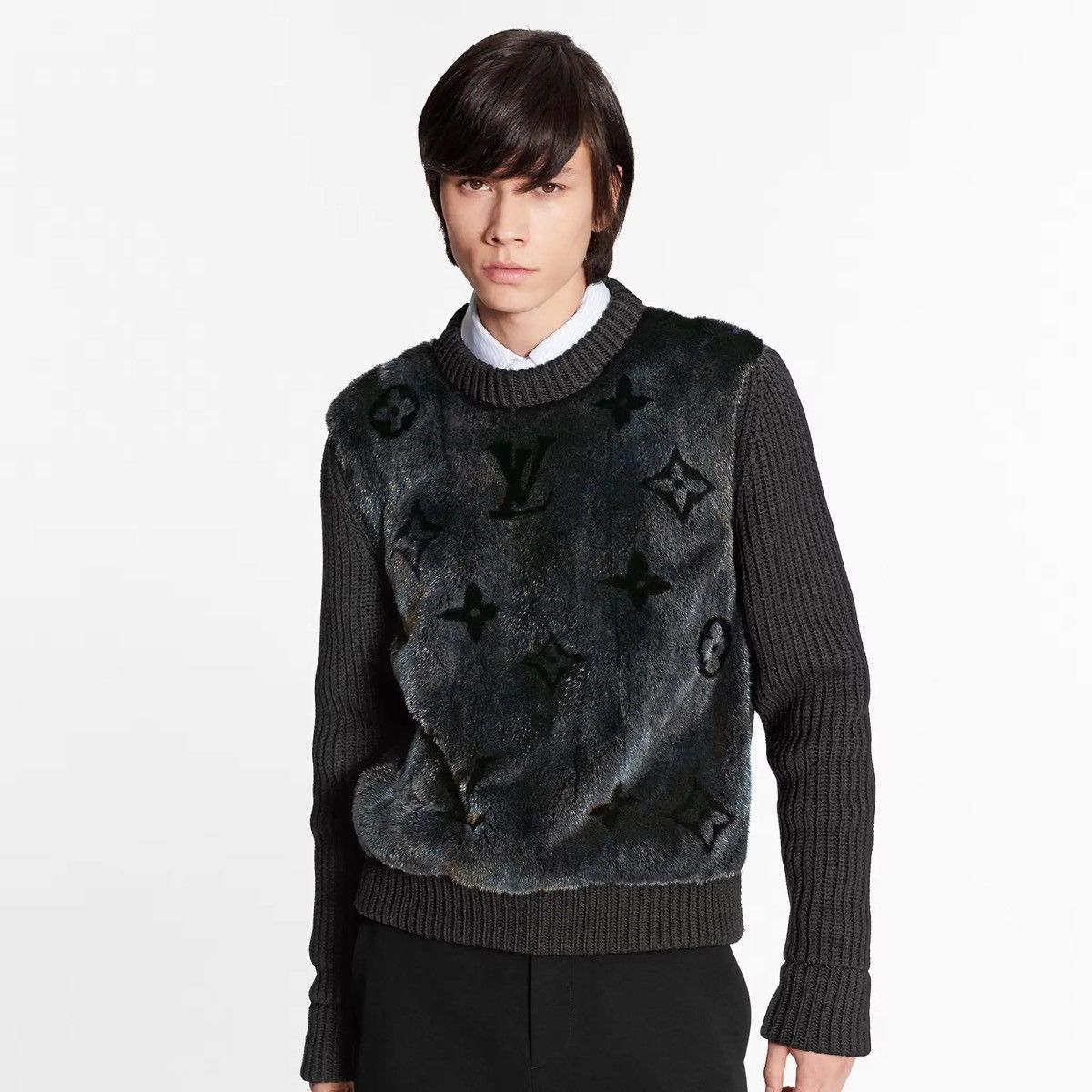 Louis Vuitton Louis Vuitton Monogram M Fur Crew Neck Sweater Size US M / EU 48-50 / 2 - 4 Thumbnail