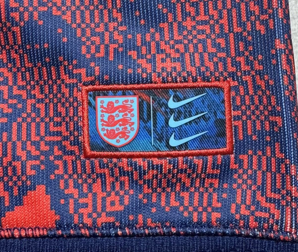 Nike England 2022 2023 Football Soccer Button Cardigan Nike Size US M / EU 48-50 / 2 - 13 Thumbnail