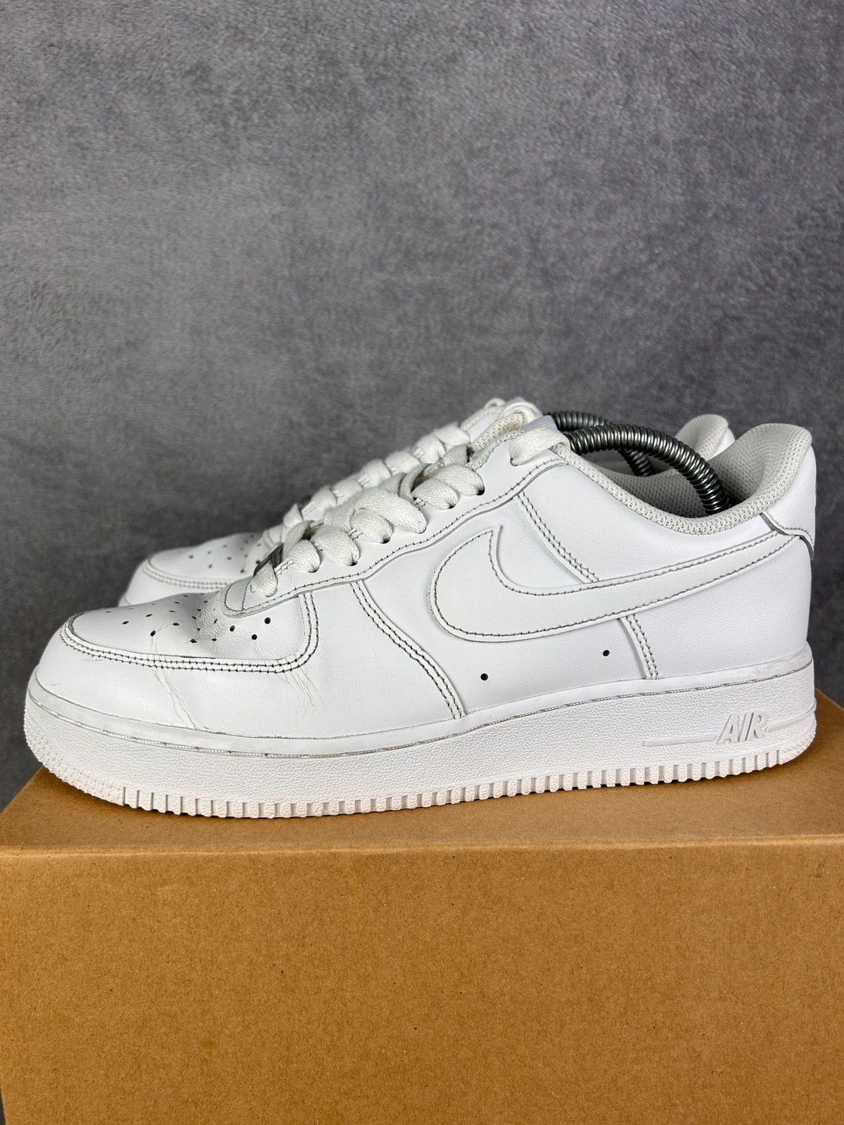 Nike Nike Air Force 1 low AF-1 tripple white sneakers swoosh Size US 8 / EU 41 - 2 Thumbnail